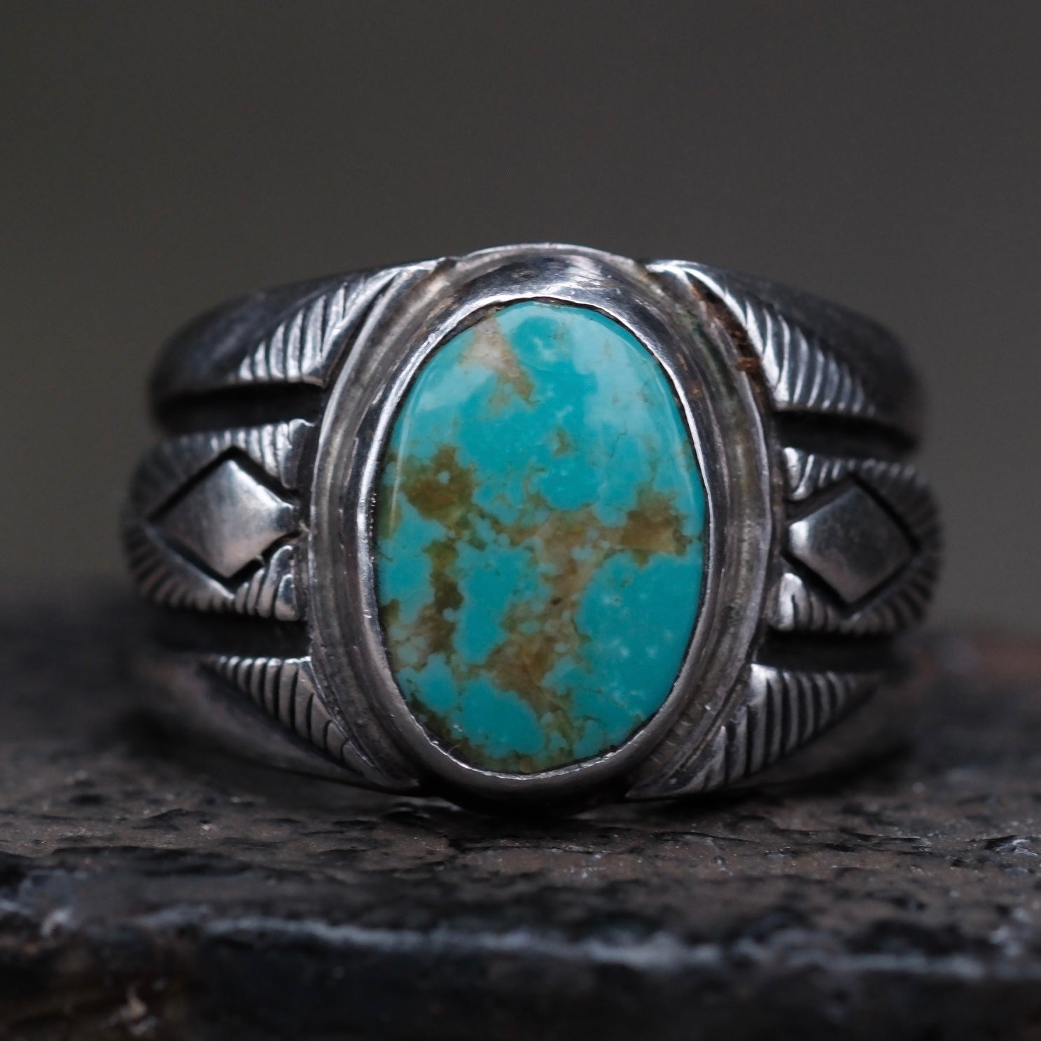 Vintage Sterling Turquoise Stamped Band Ring 9