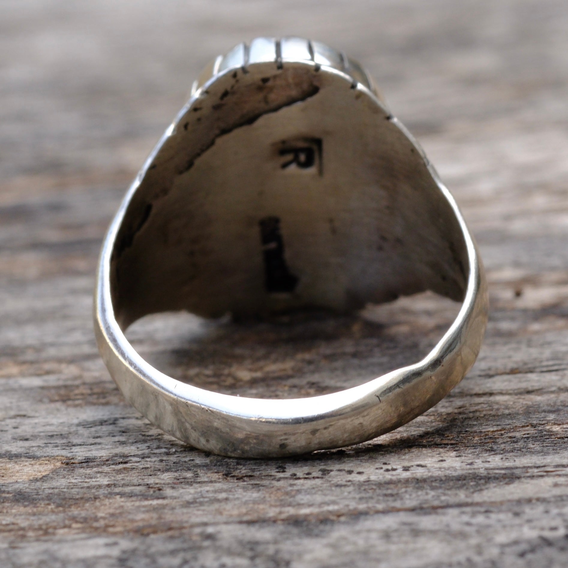 Vintage Sterling White Buffalo Ribbed Band Ring 12