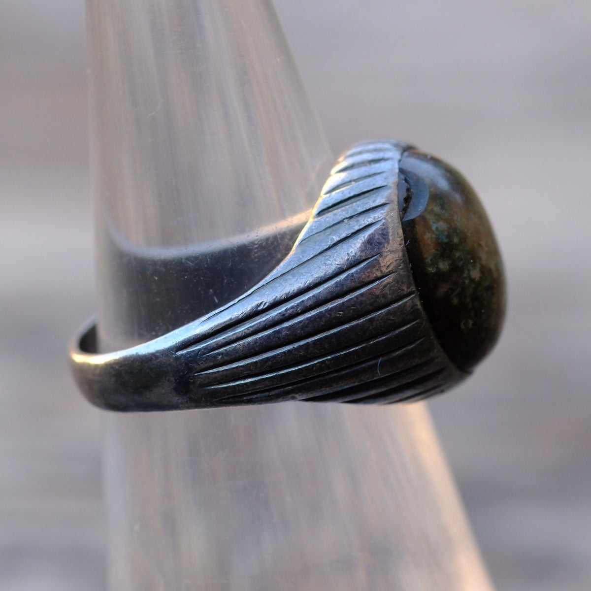 Vintage Sterling Agate Ribbed Band Ring 4.75