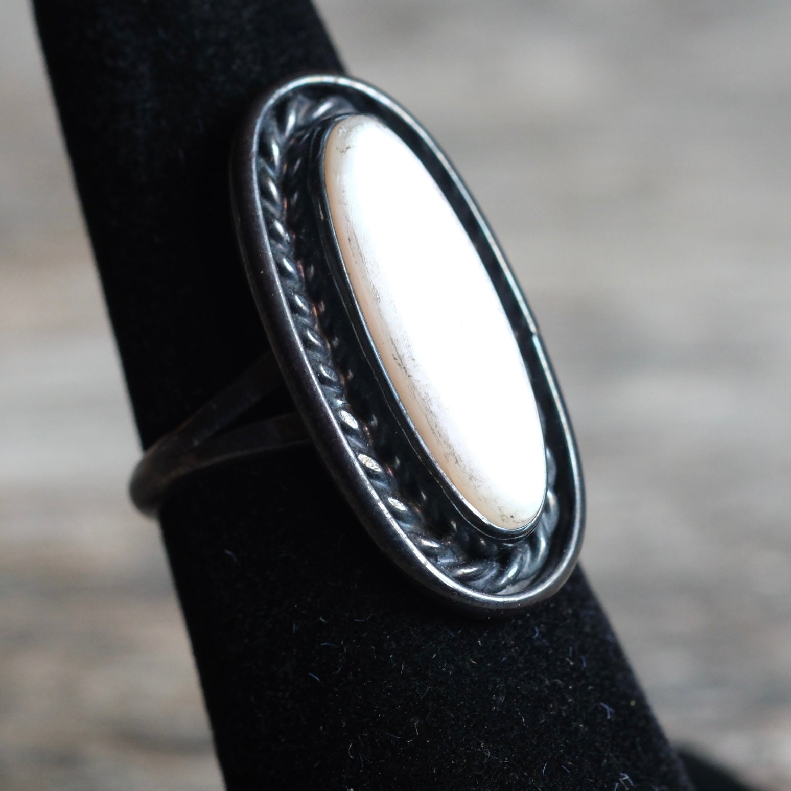 Vintage Sterling Mother Of Pearl Roper Ring 5.25