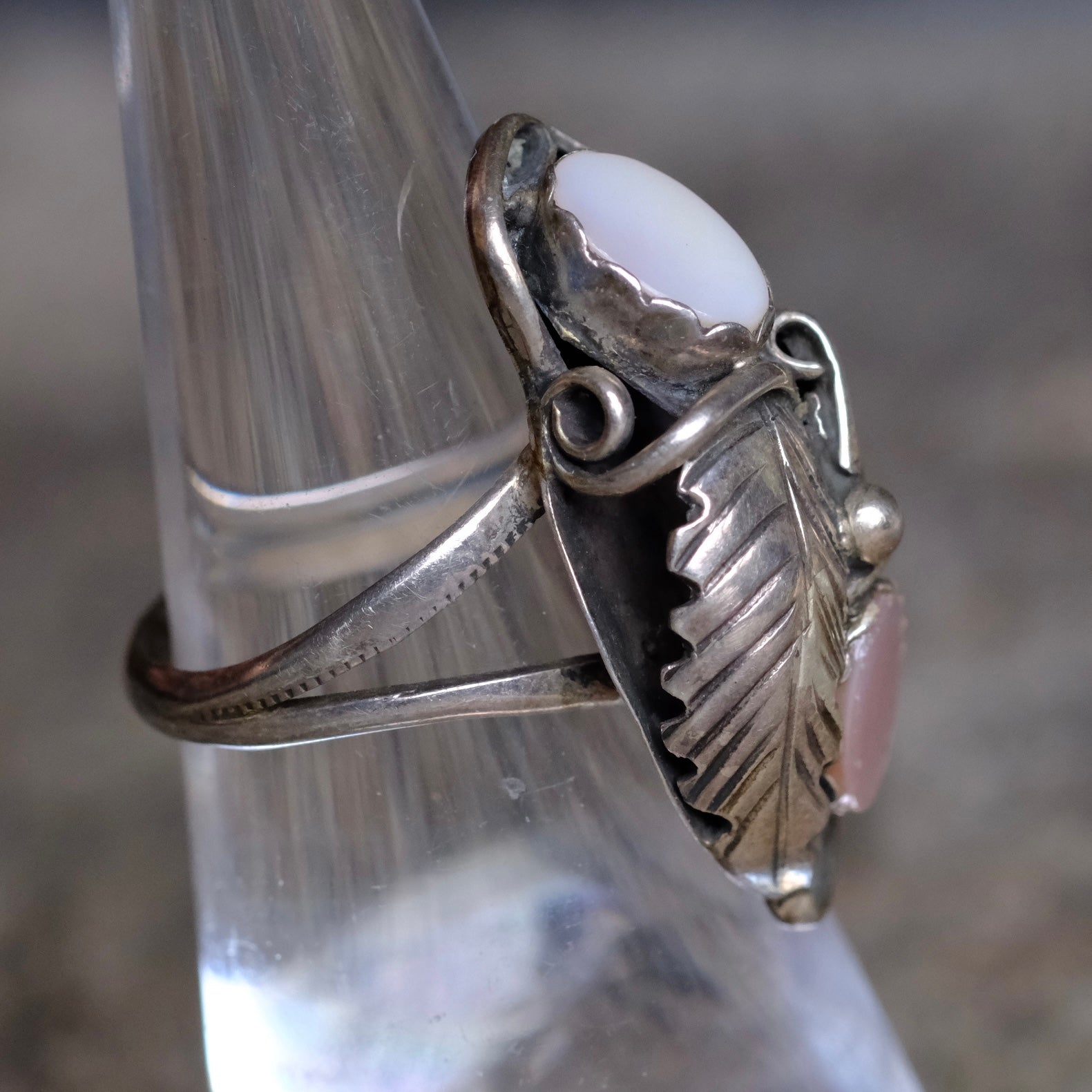 Vintage Sterling 2-Stone Mother Of Pearl Feather Ring 6.25