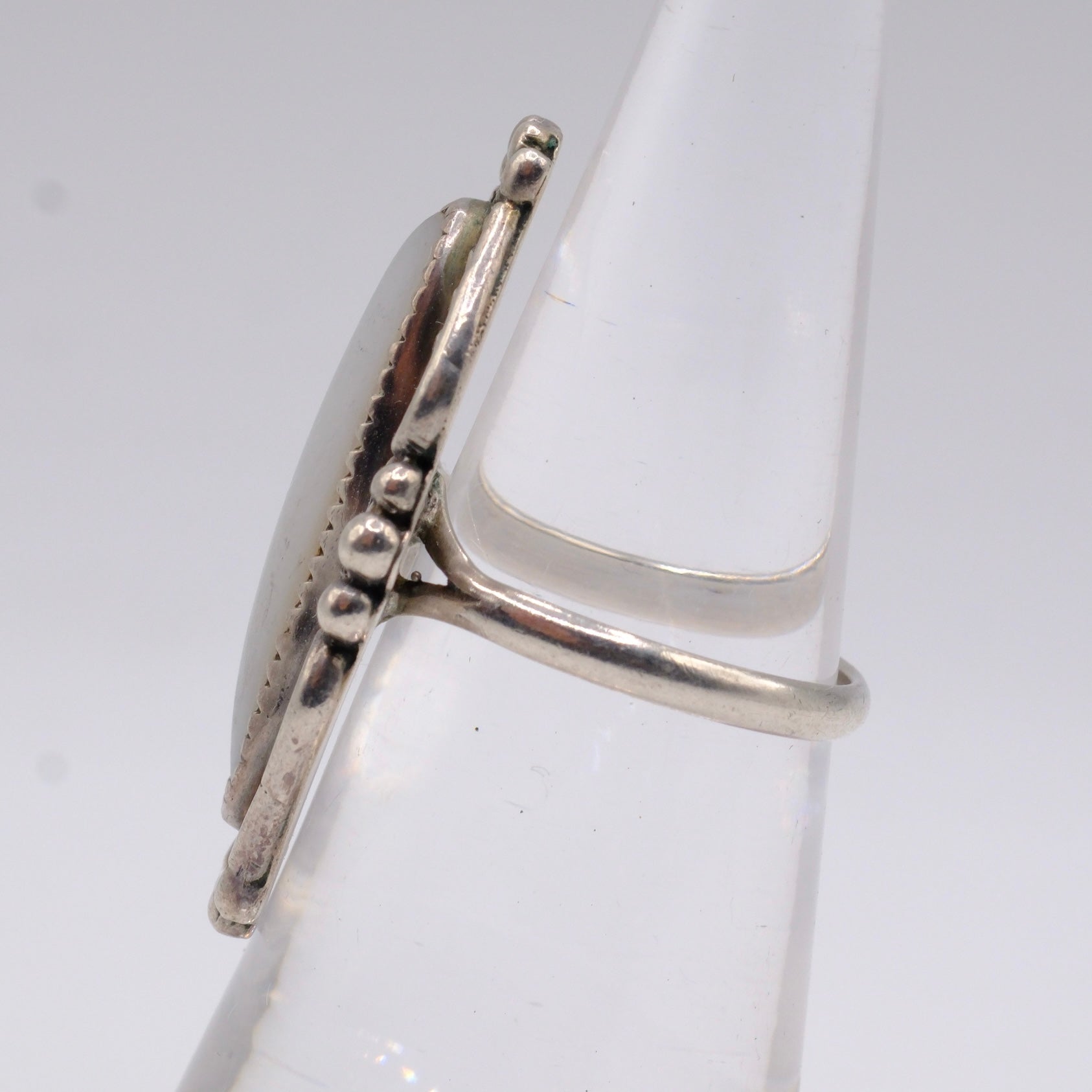 Vintage Sterling Mother Of Pearl Ring 5.25