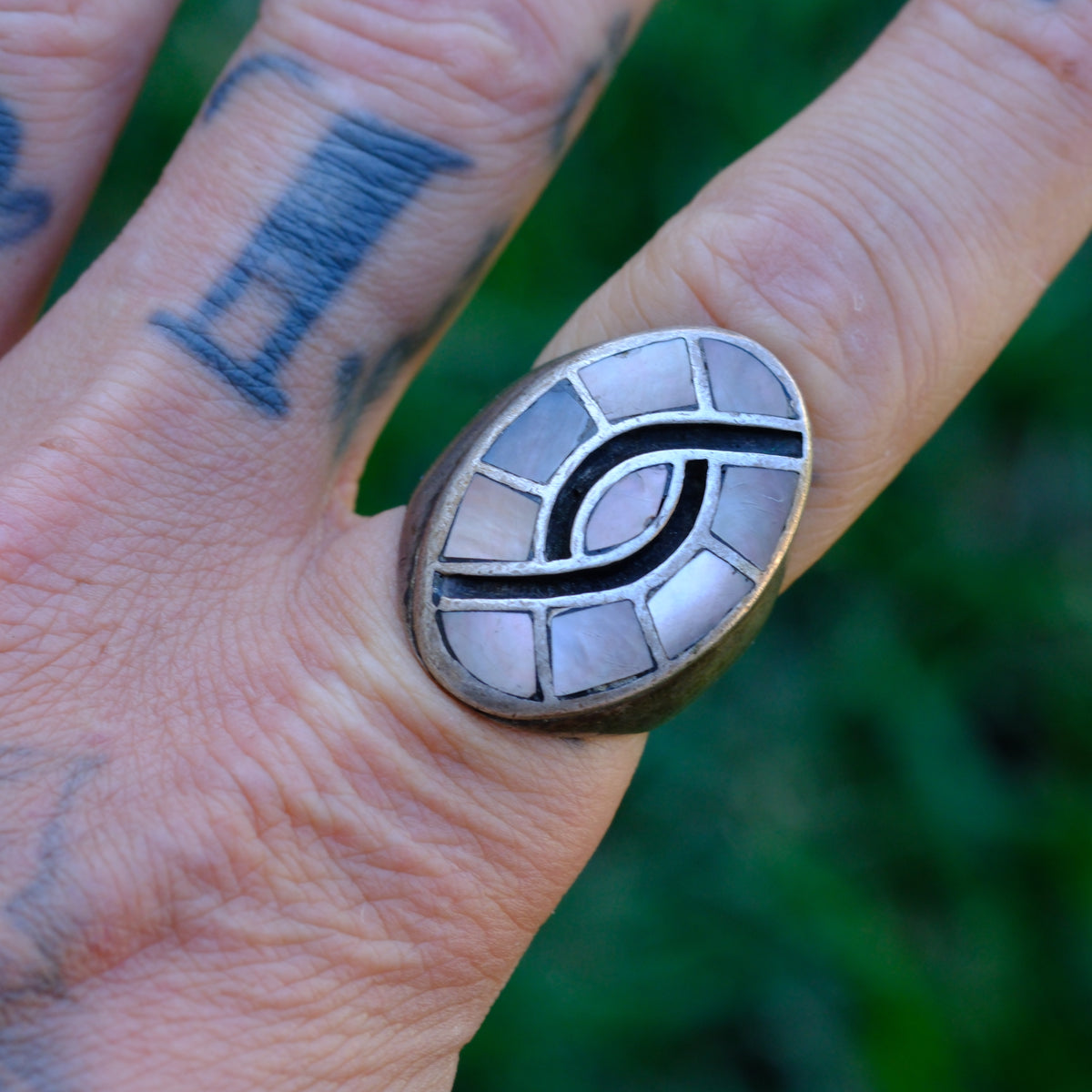 Vintage Sterling MOP and Abalone Inlay Hummingbird Ring 9