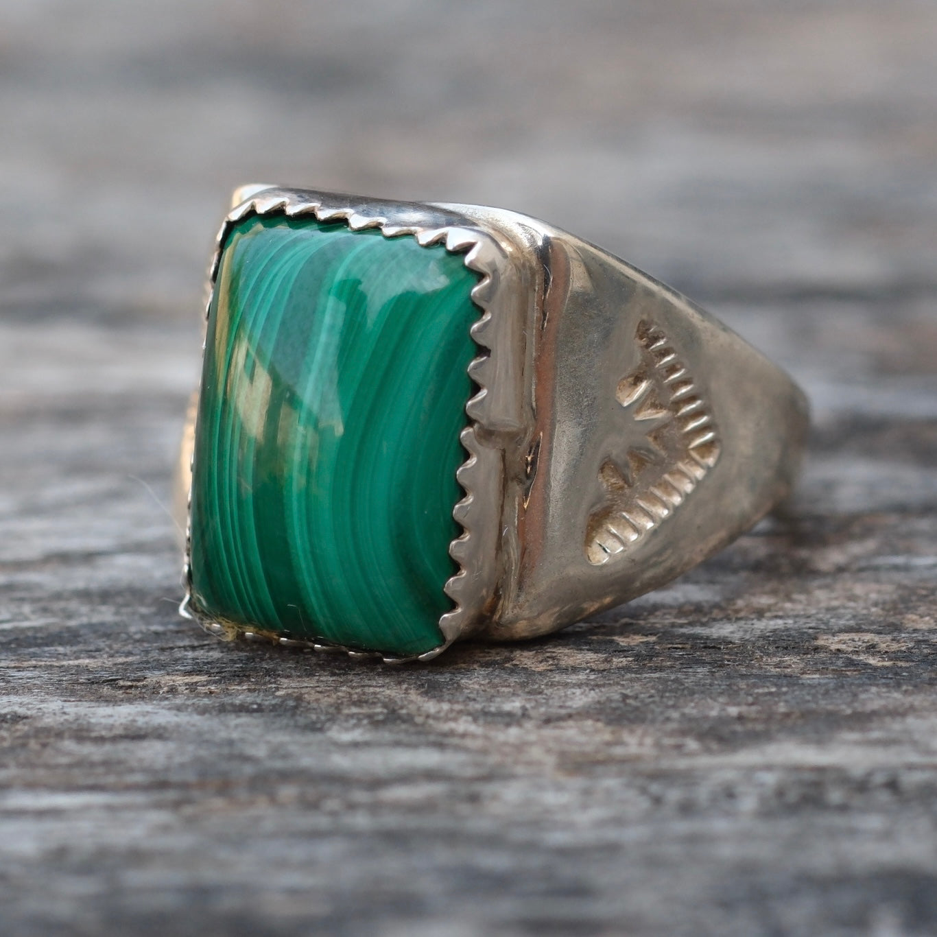 Vintage Sterling Malachite Stamped Band Ring 7.25