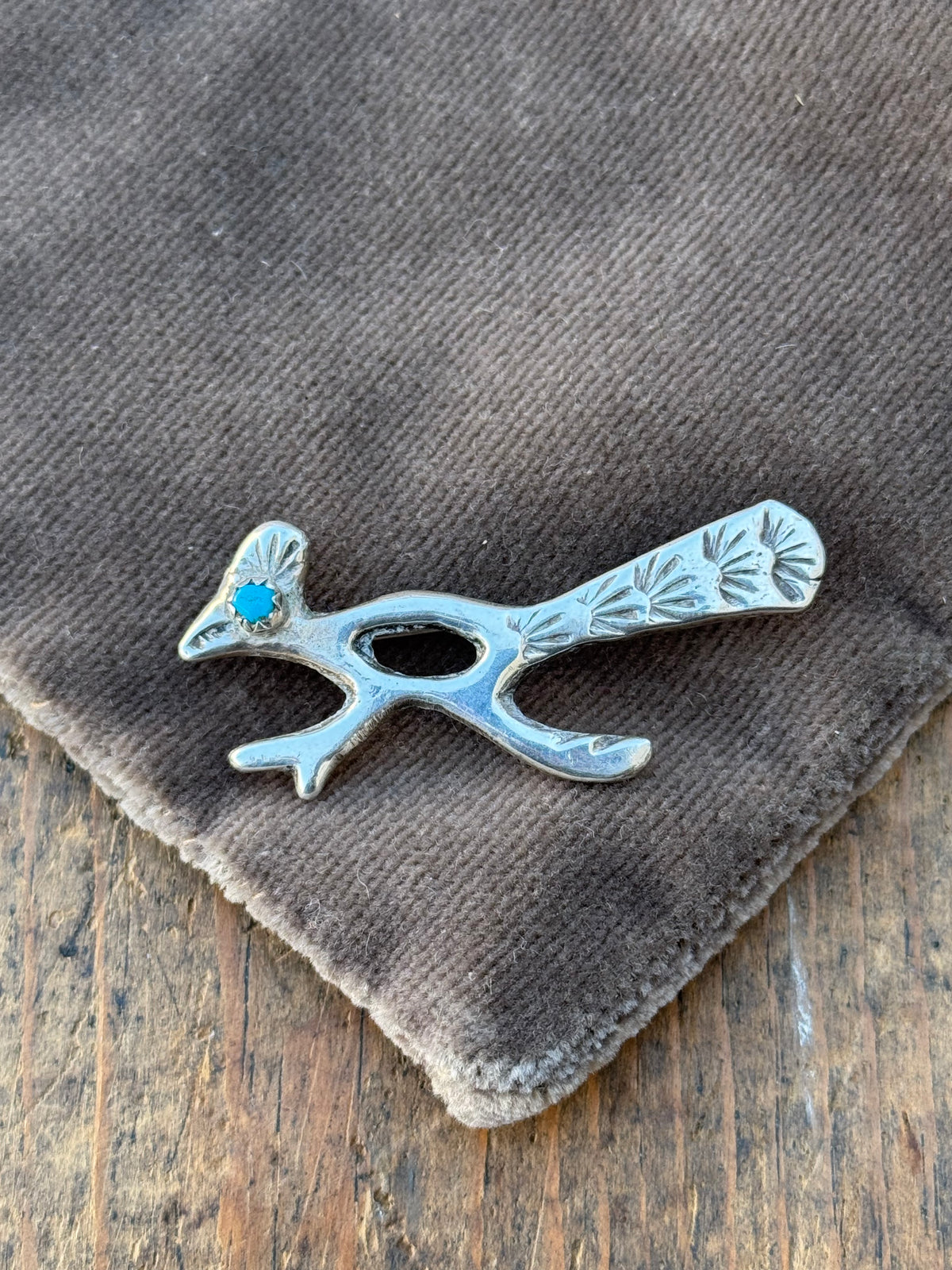 Vintage Sterling Silver Turquoise Sandcast Roadrunner Pin