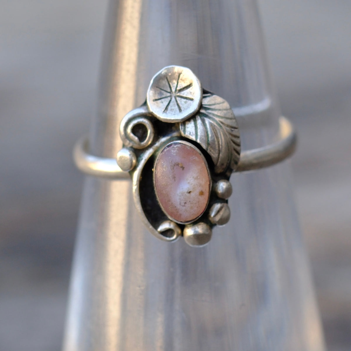 Vintage Sterling Mother Of Pearl Blossom Ring 3.5