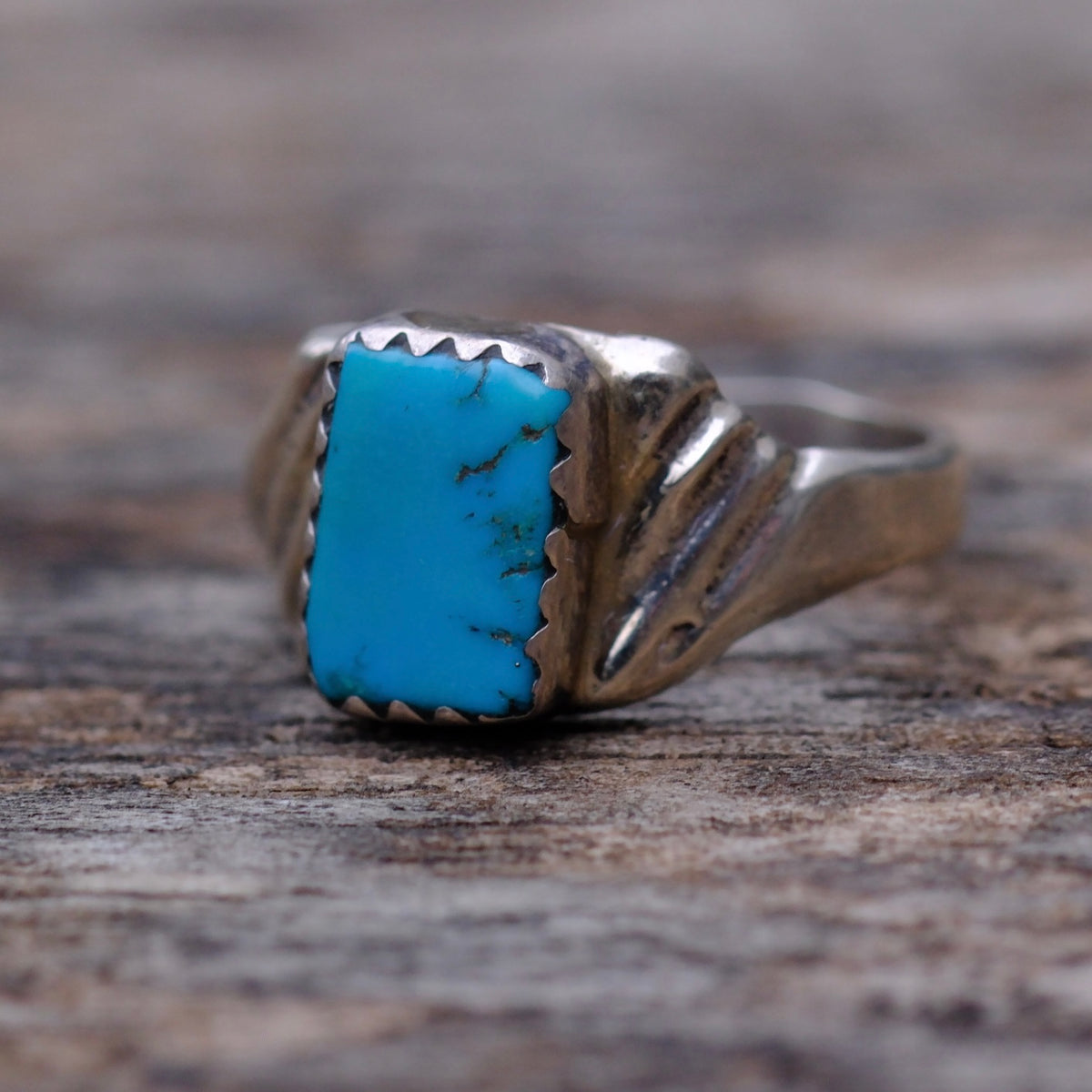 Vintage Sterling Turquoise Stamped Band Ring 5.25