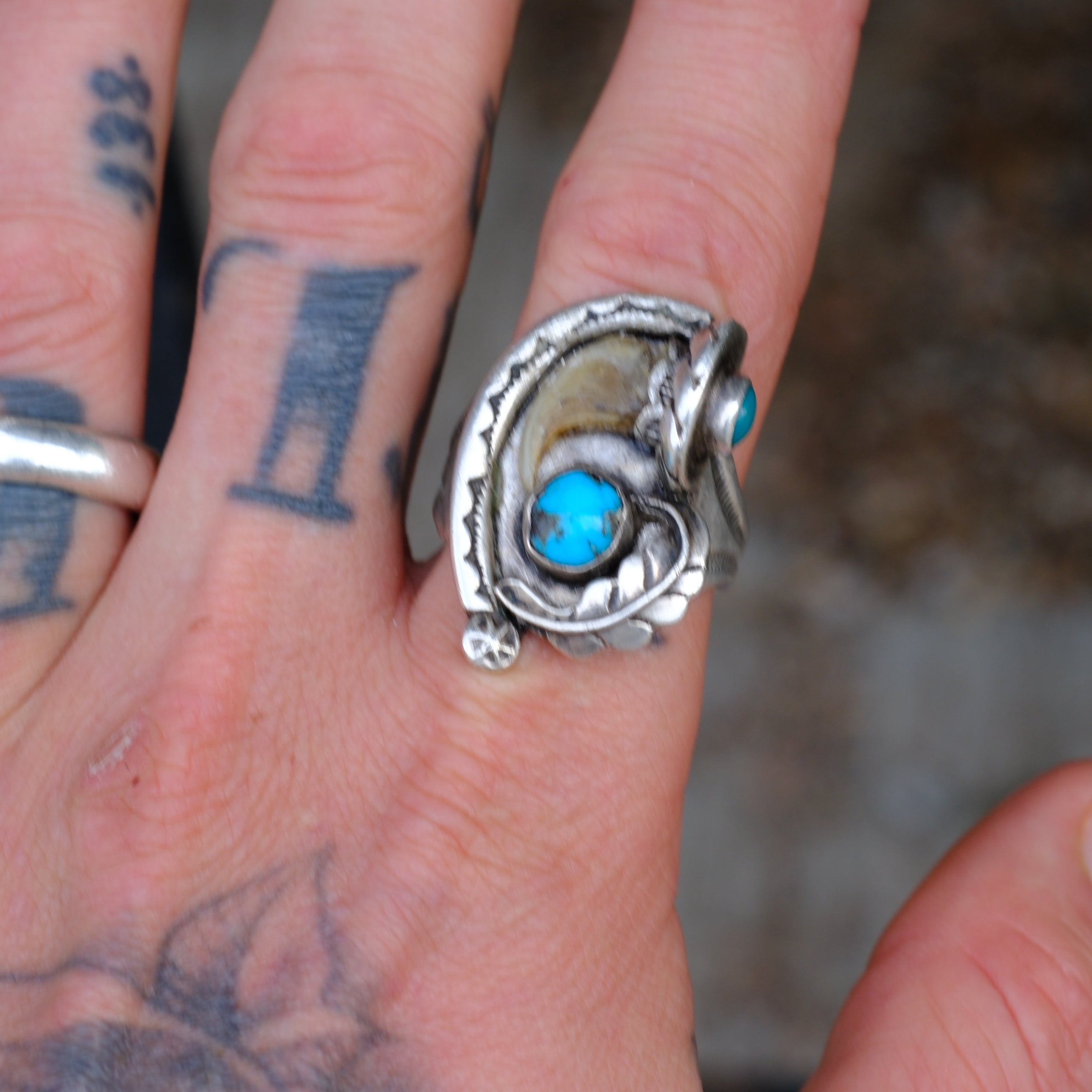 Vintage Sterling Turquoise Claw Ring 11.25