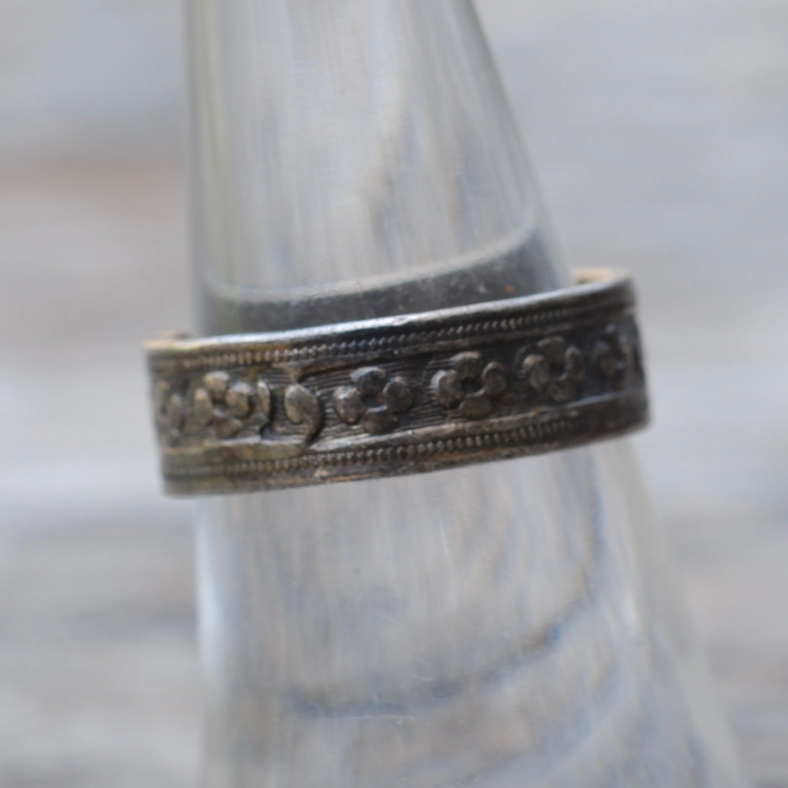 Vintage Sterling Floral Band Ring 6.75
