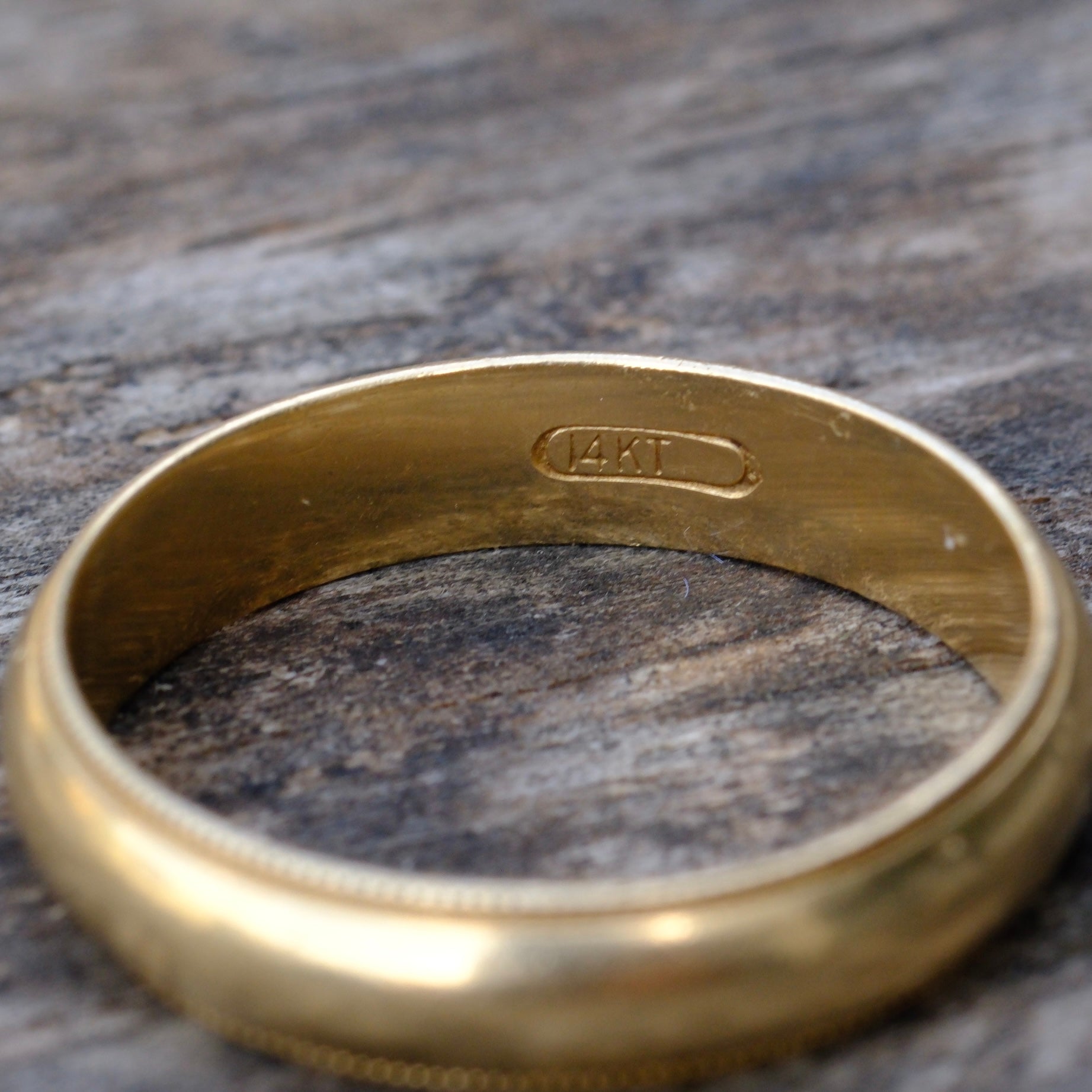 Vintage 14K Gold Band Ring 10.75