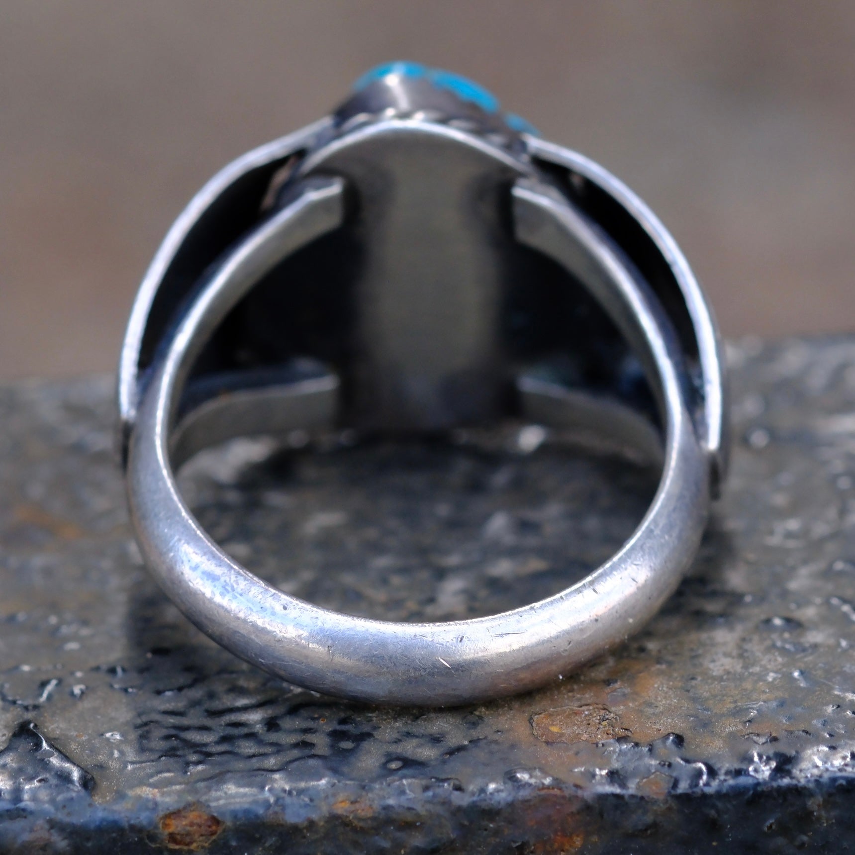Vintage Sterling Turquoise Ribbed Band Ring 10