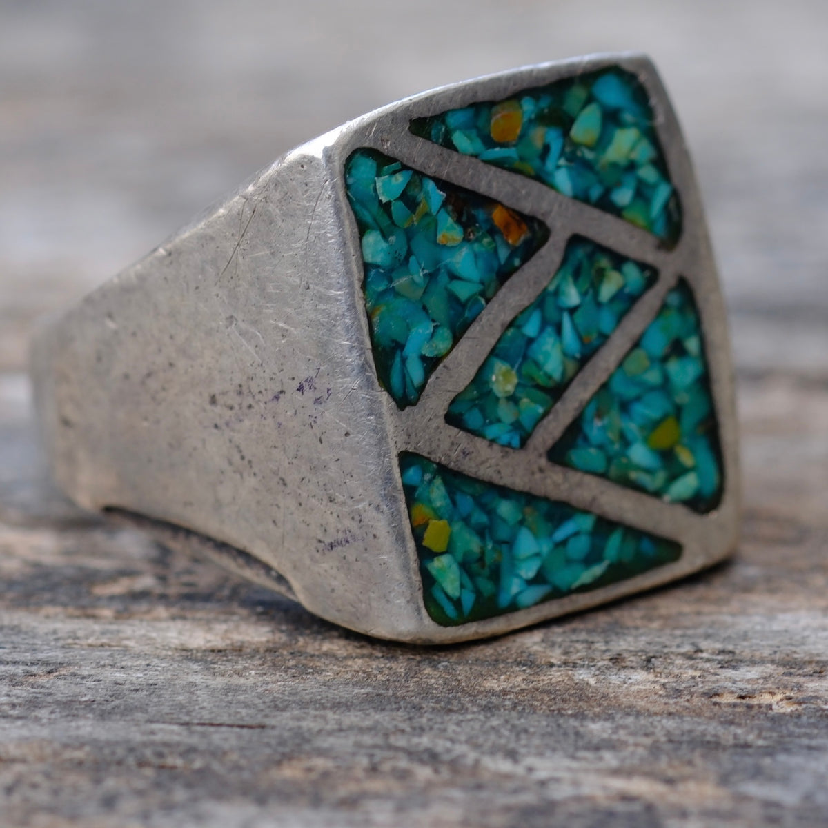 Vintage Sterling Crushed Turquoise Inlay Ring 9.75