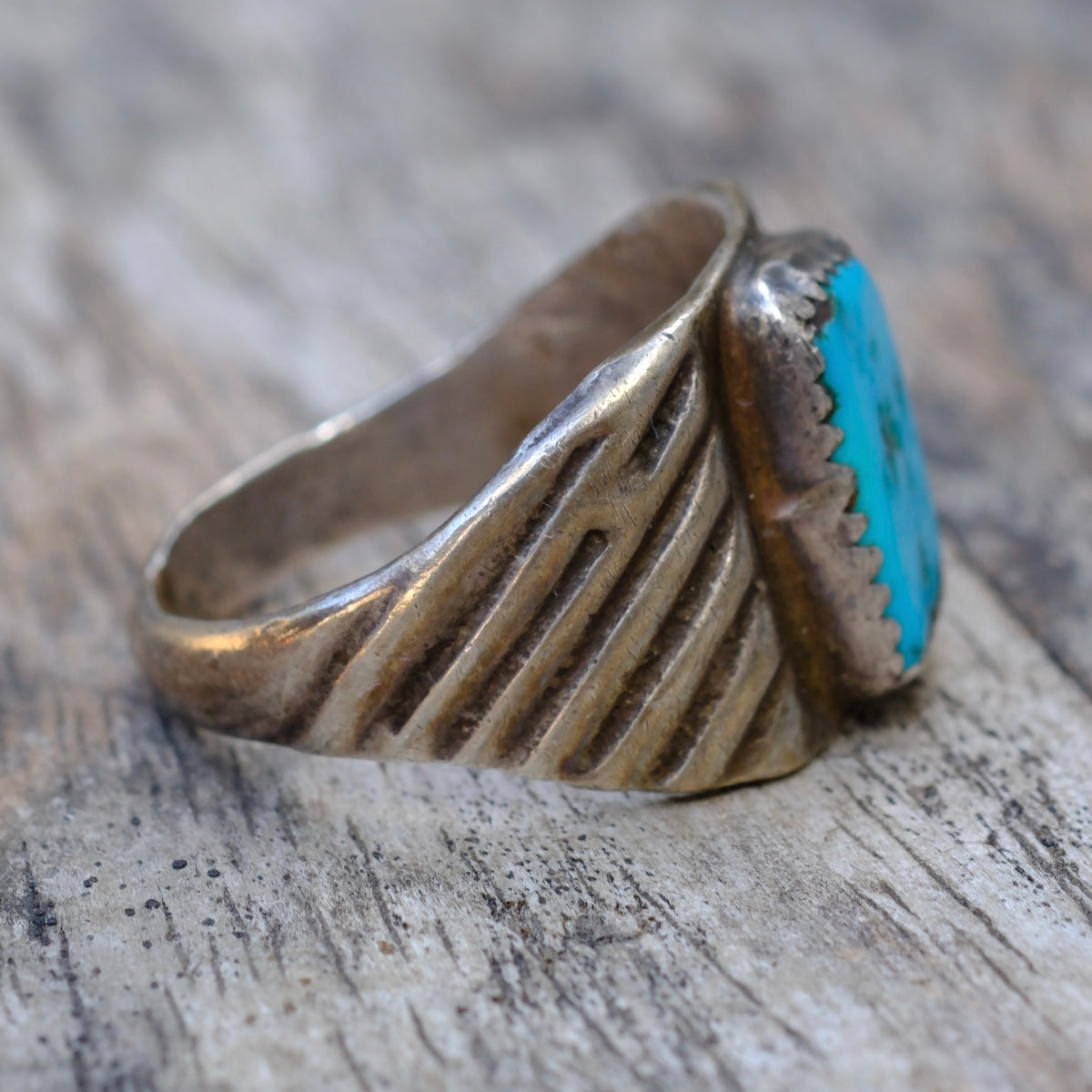 Vintage Sterling Turquoise Stamped Band Ring 10.5