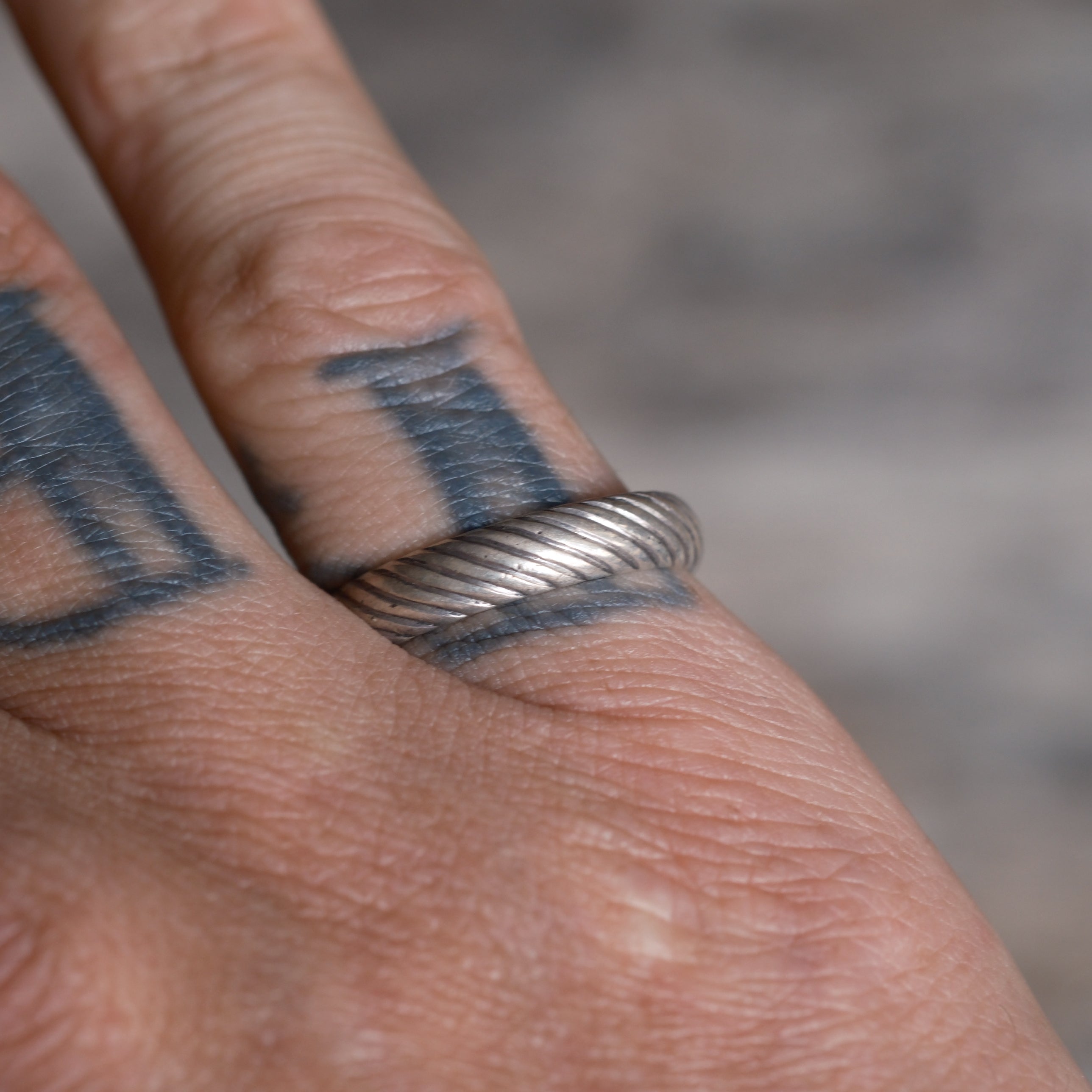 Vintage Sterling Silver Band Ring 7.75