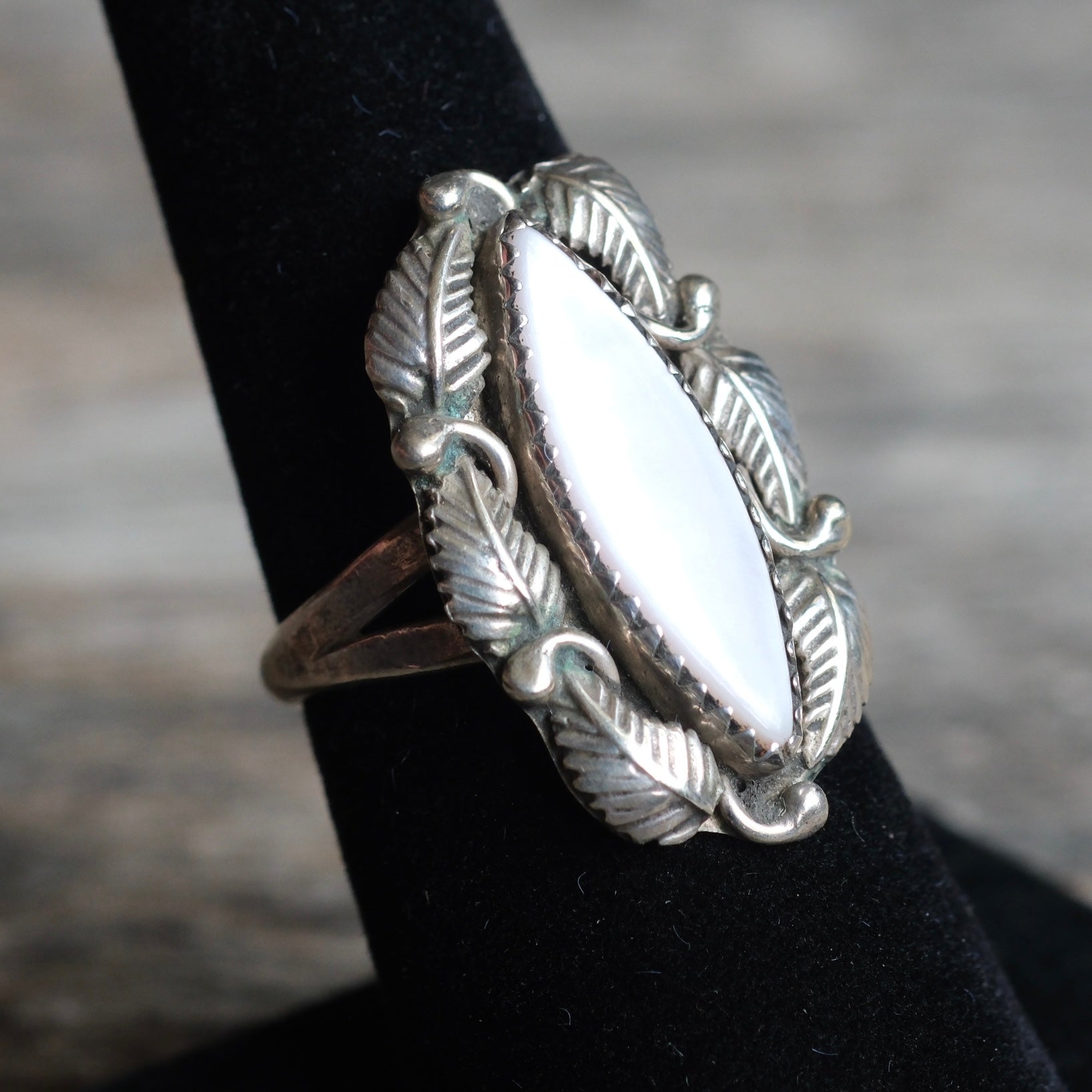 Vintage Sterling Mother Of Pearl Feather Ring 7