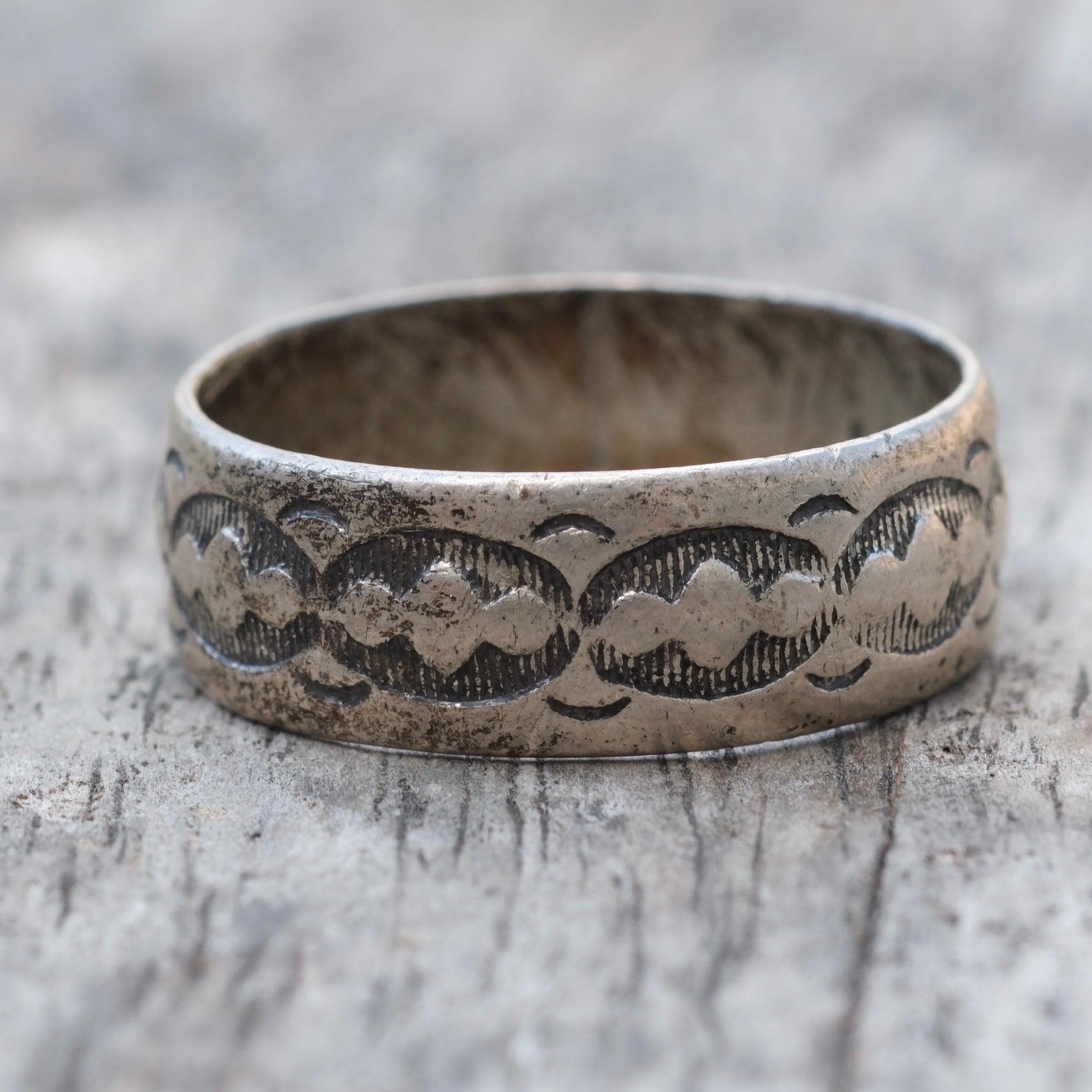 Vintage Sterling Silver Stamped Band Ring 14