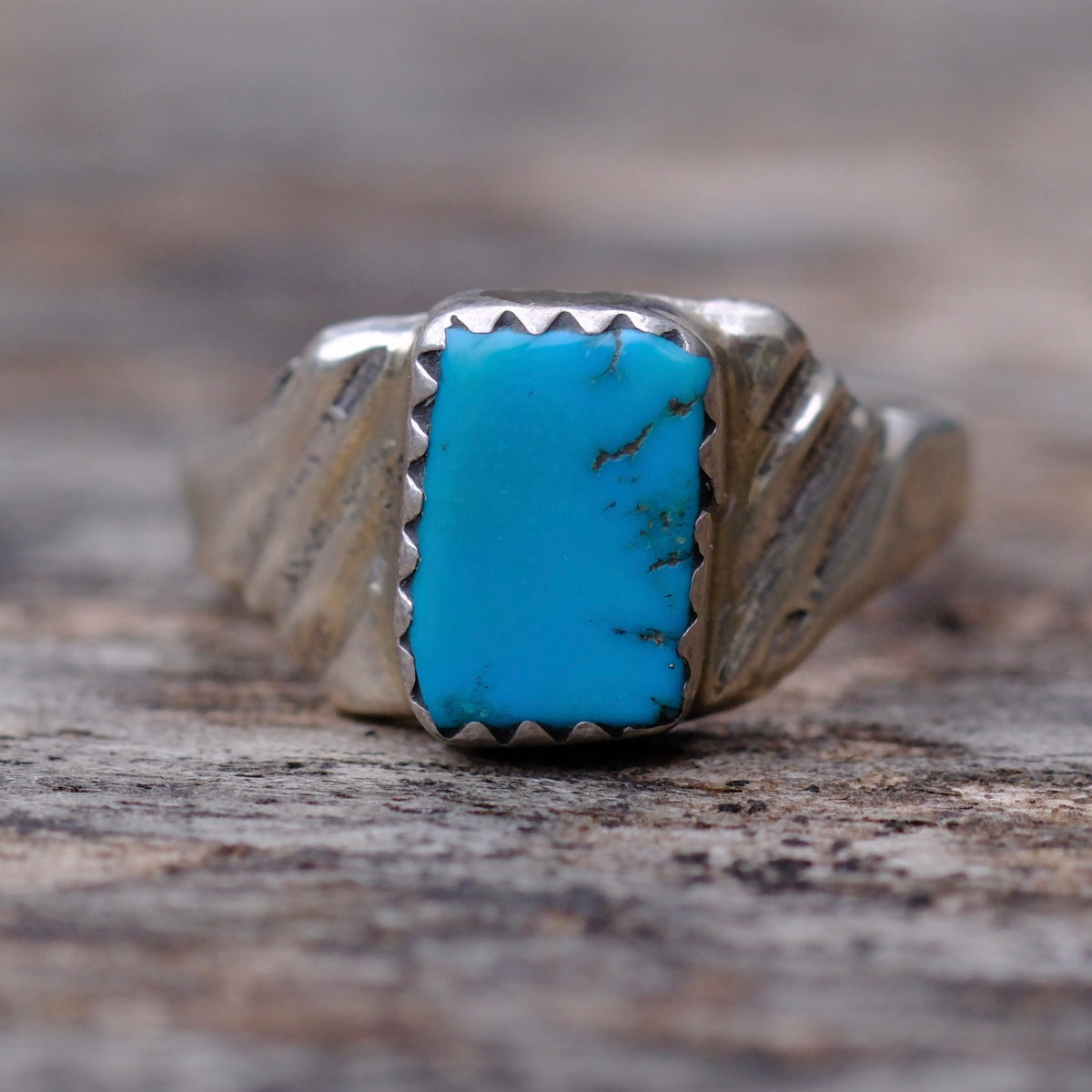 Vintage Sterling Turquoise Stamped Band Ring 5.25