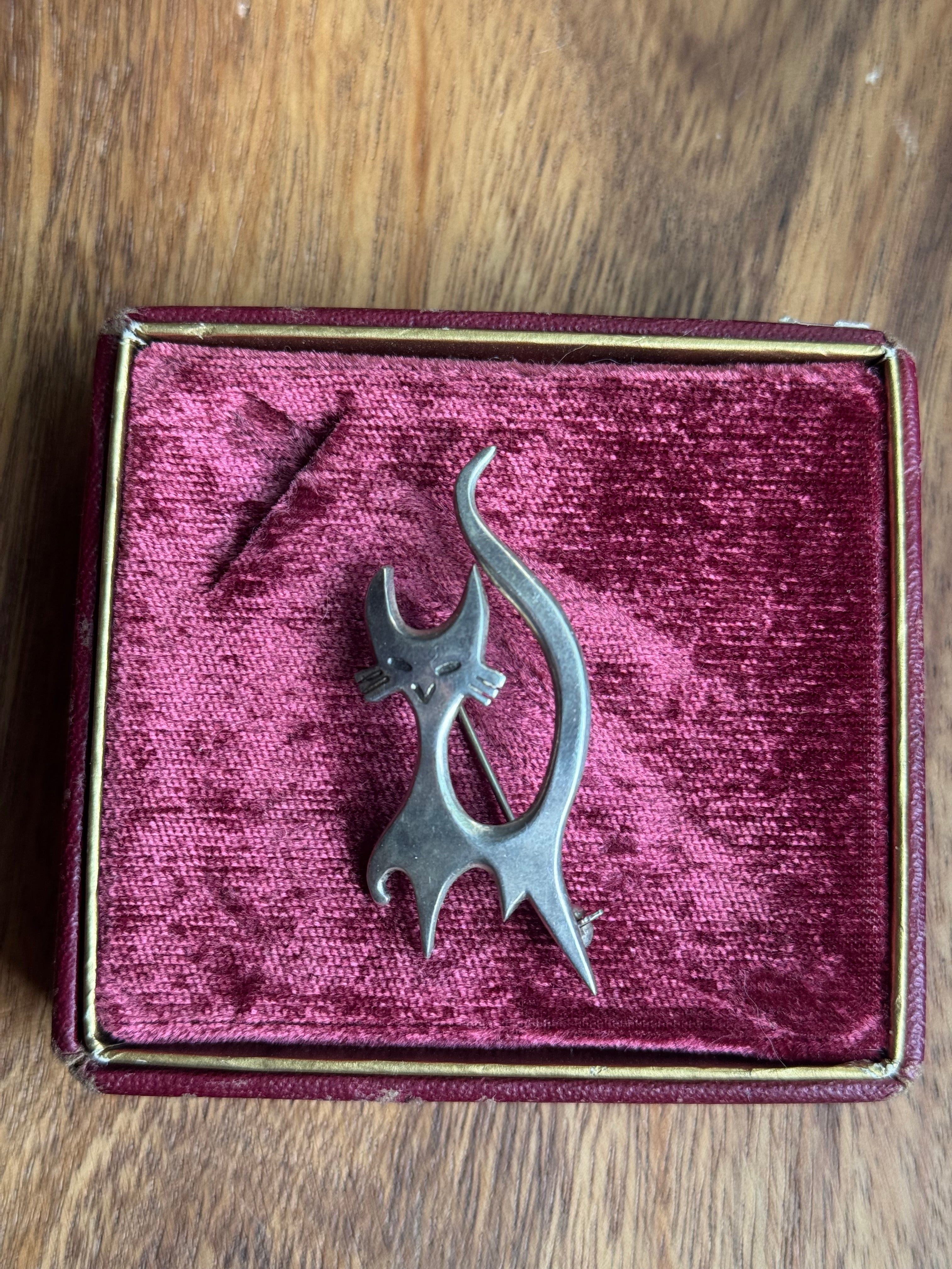 Vintage Sterling Silver Cat Pin