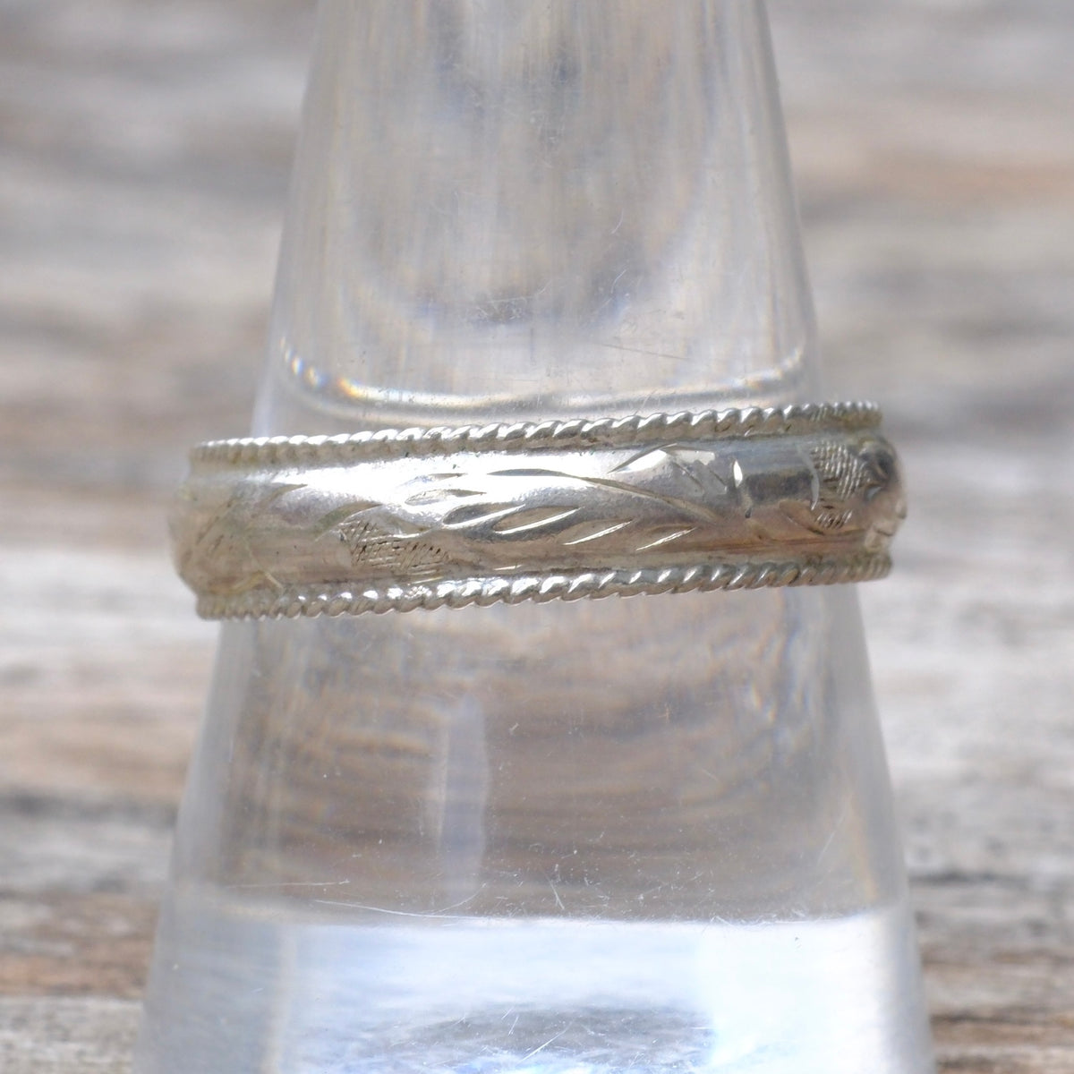 Vintage Sterling Scroll Band Ring 10