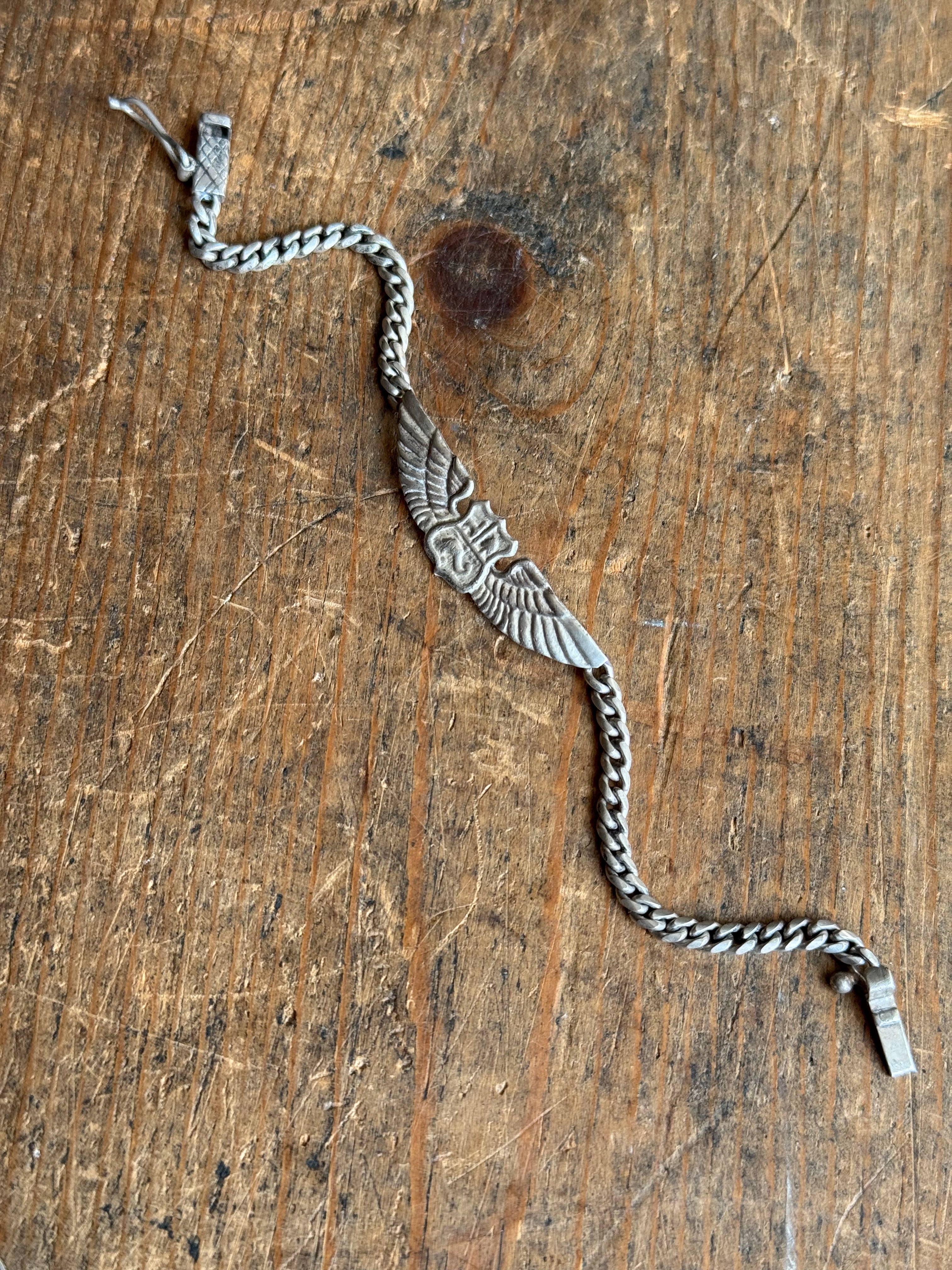 Vintage Sterling Silver 7” Winged Crest Curb Chain Bracelet