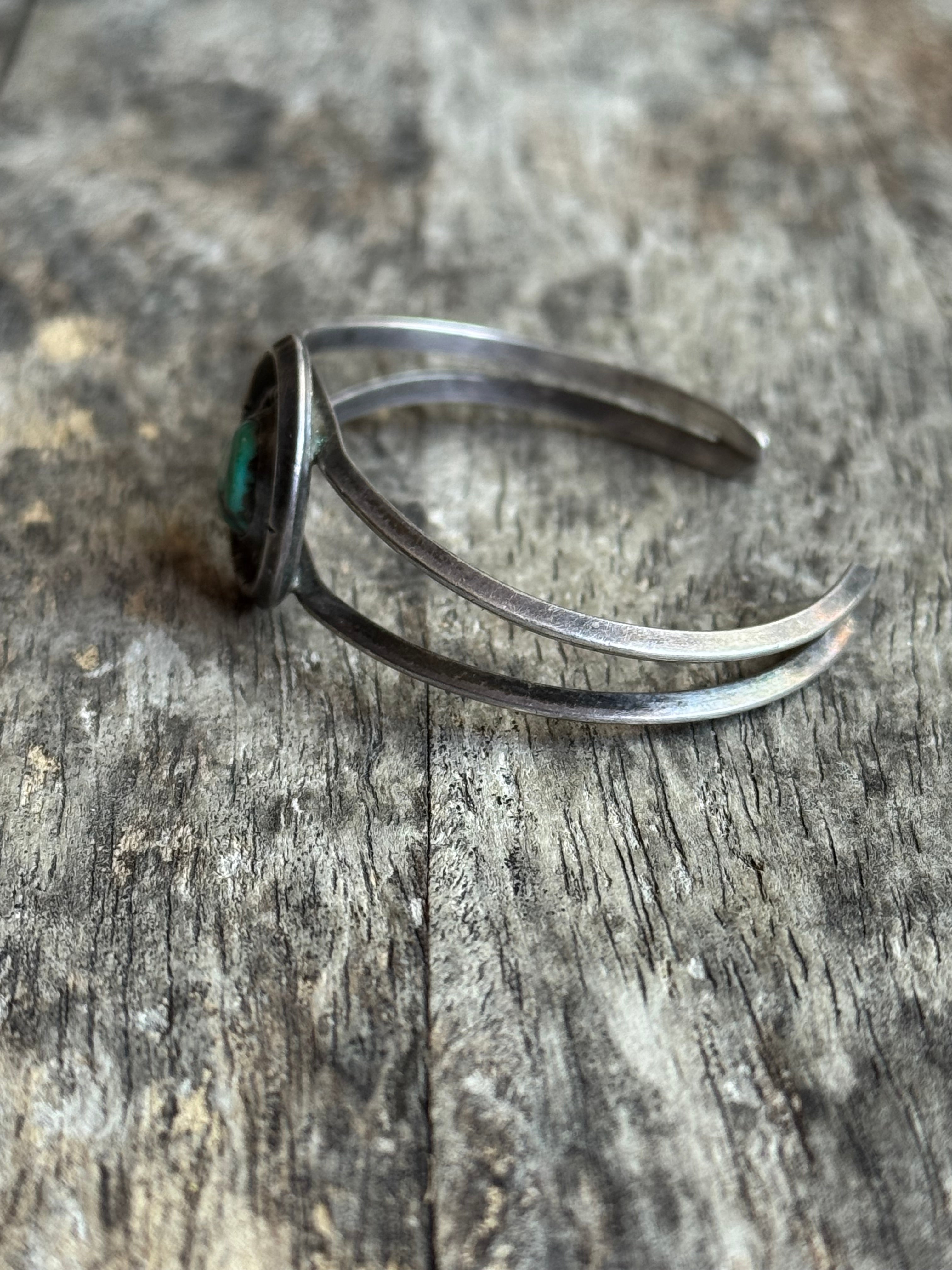 Vintage Sterling Silver Turquoise Triangle Wire Cuff