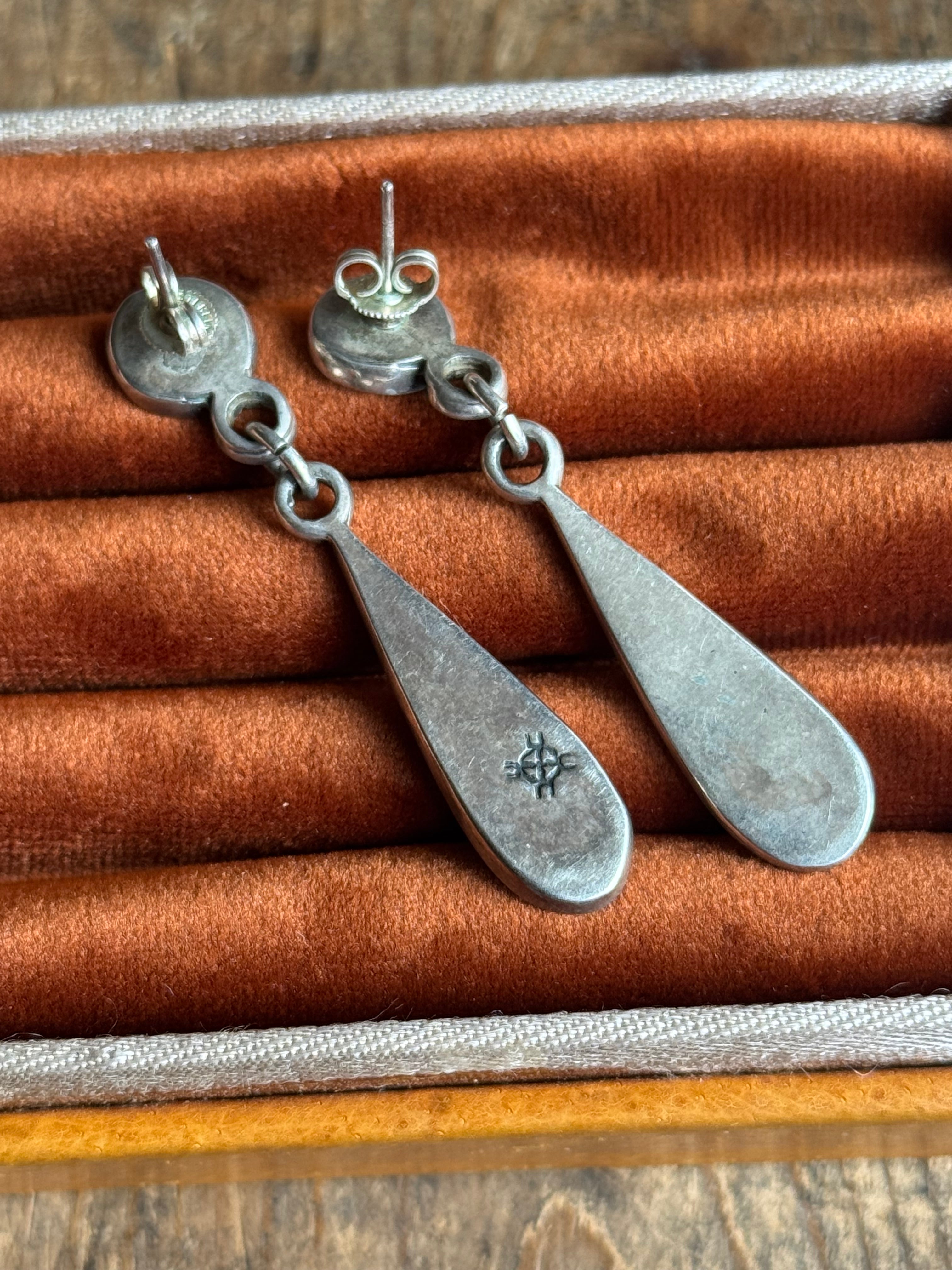 Vintage Sterling Silver Turquoise Teardrop Inlay earrings