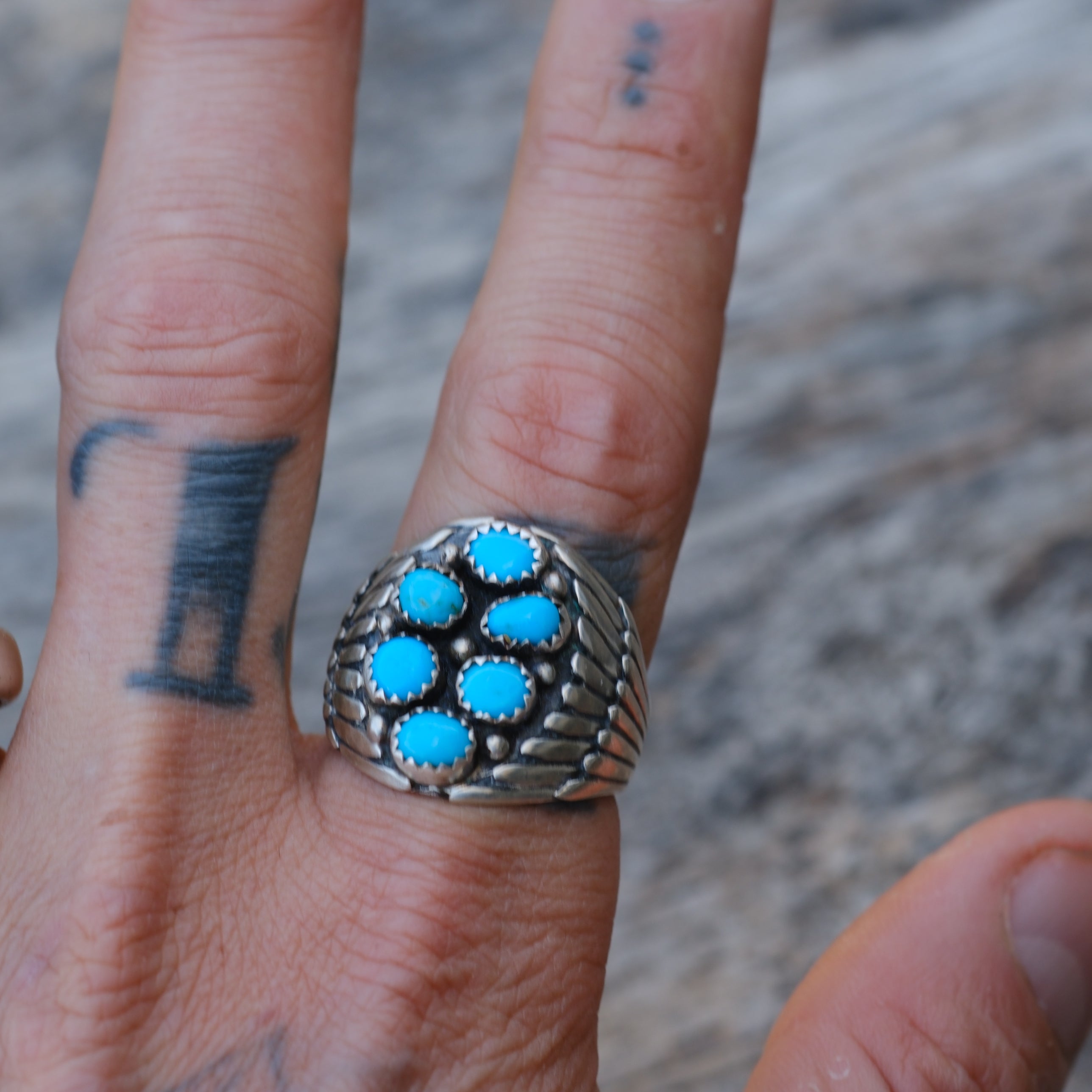 Vintage Sterling 6-Stone Turquoise Ribbed Band Ring 10.75