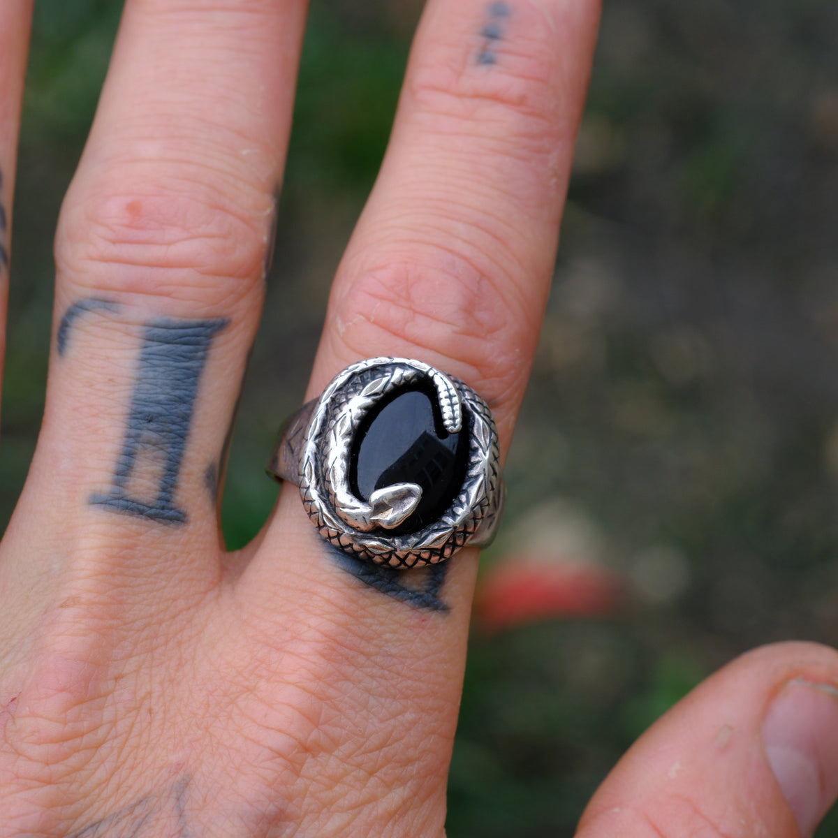 Vintage Sterling Onyx Snake Ring 11.5
