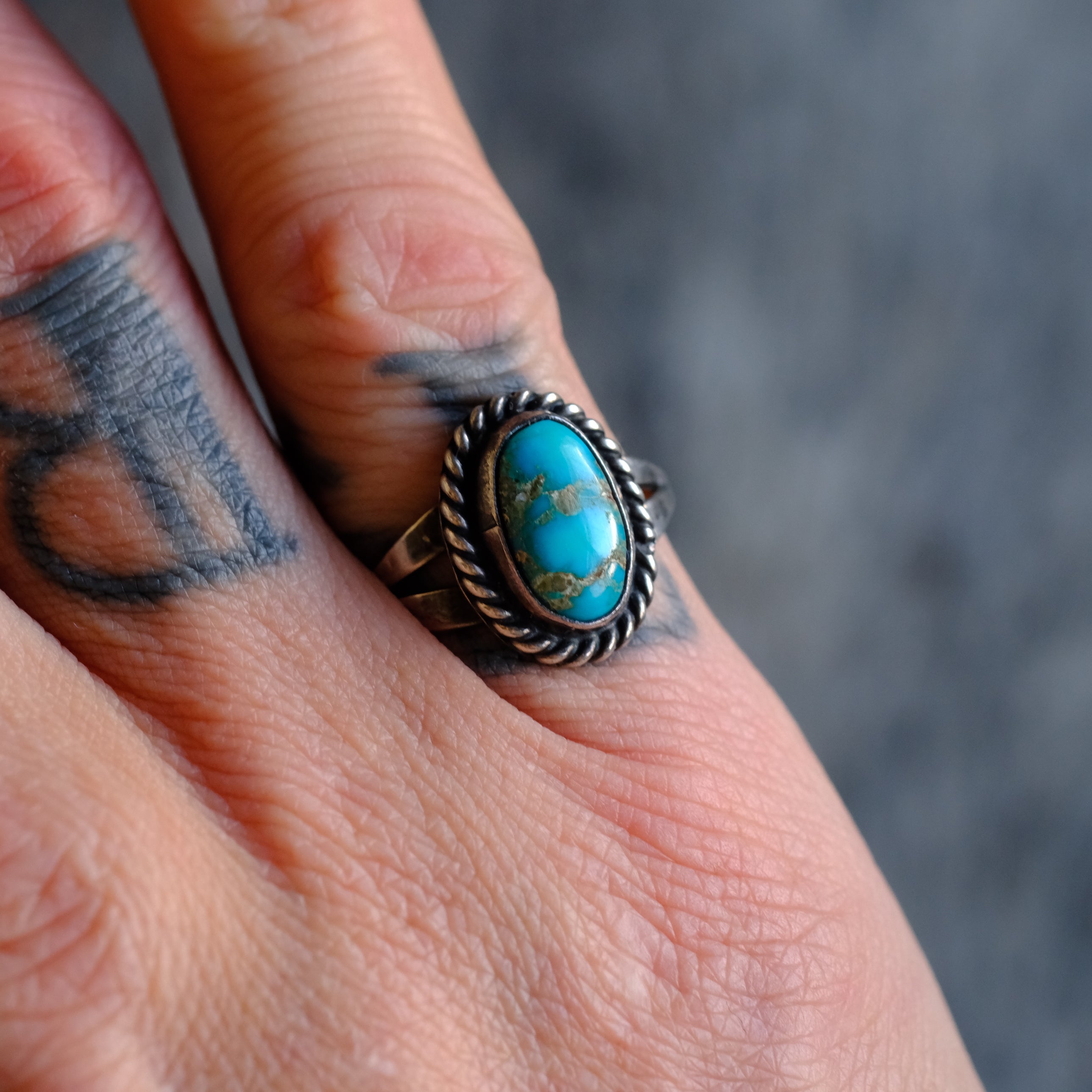 Vintage Sterling Turquoise Concho Ring 5.75