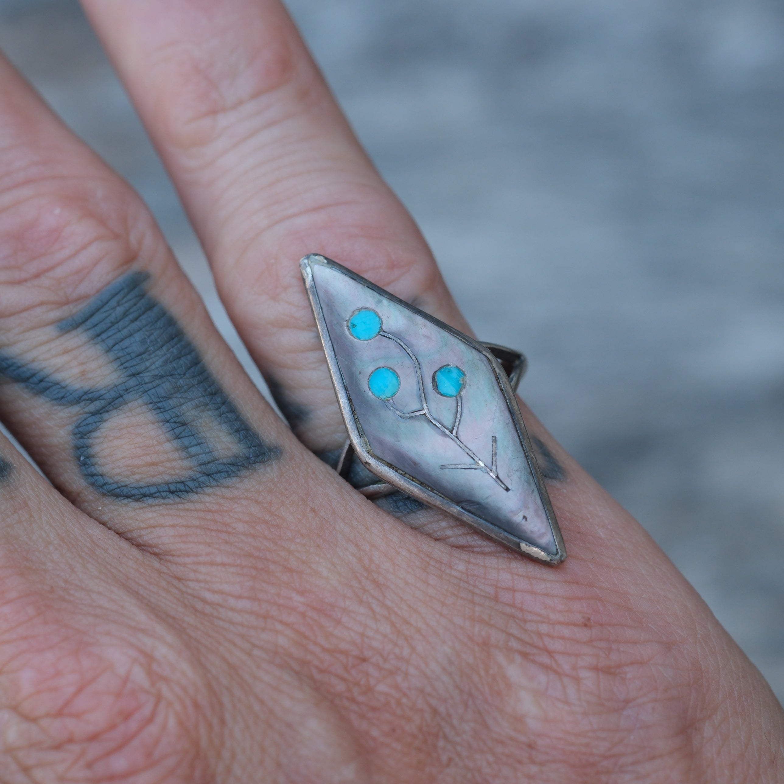 Vintage Sterling Zuni Inlay Flower Ring 8.25