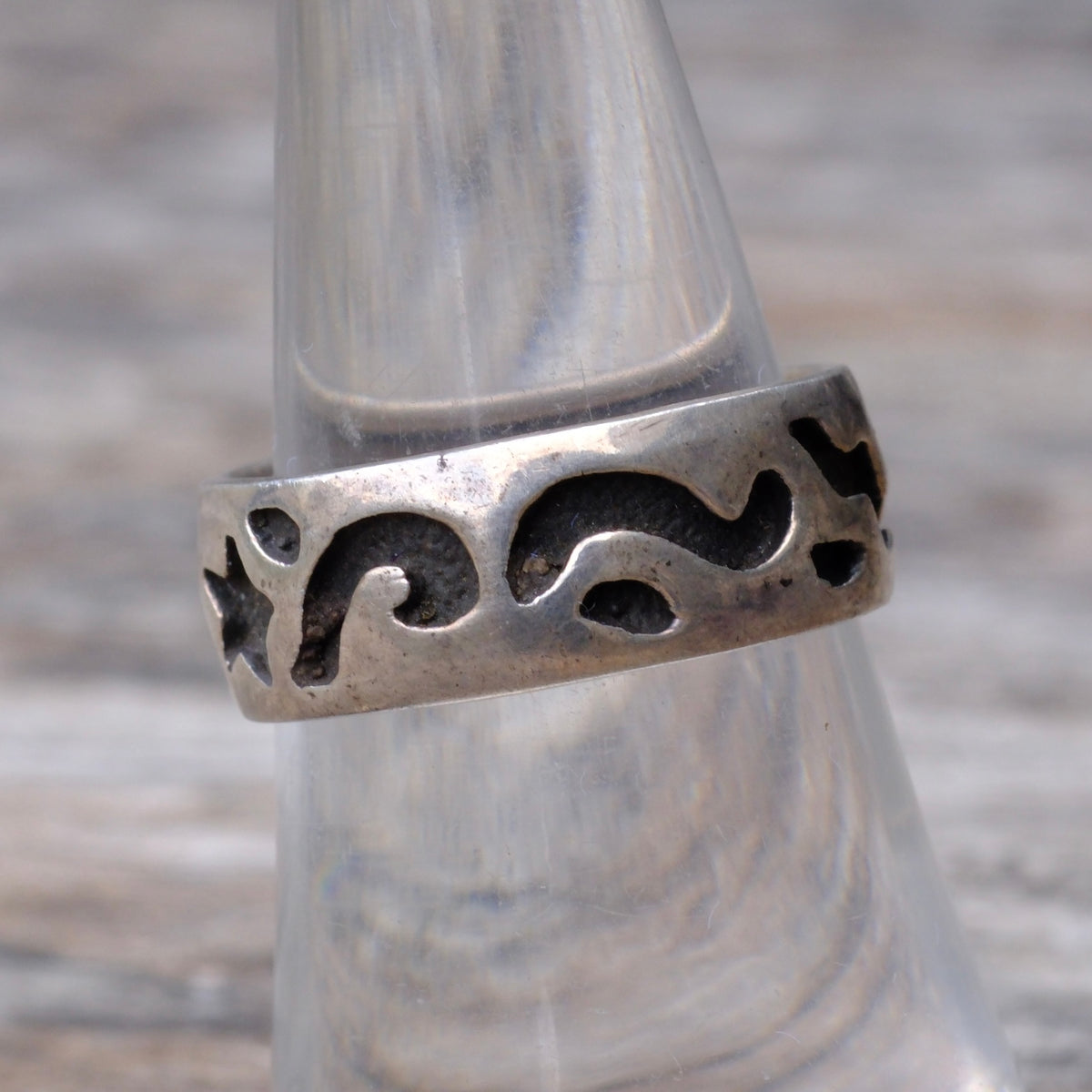 Vintage Sterling Stamped Band Ring 7.5
