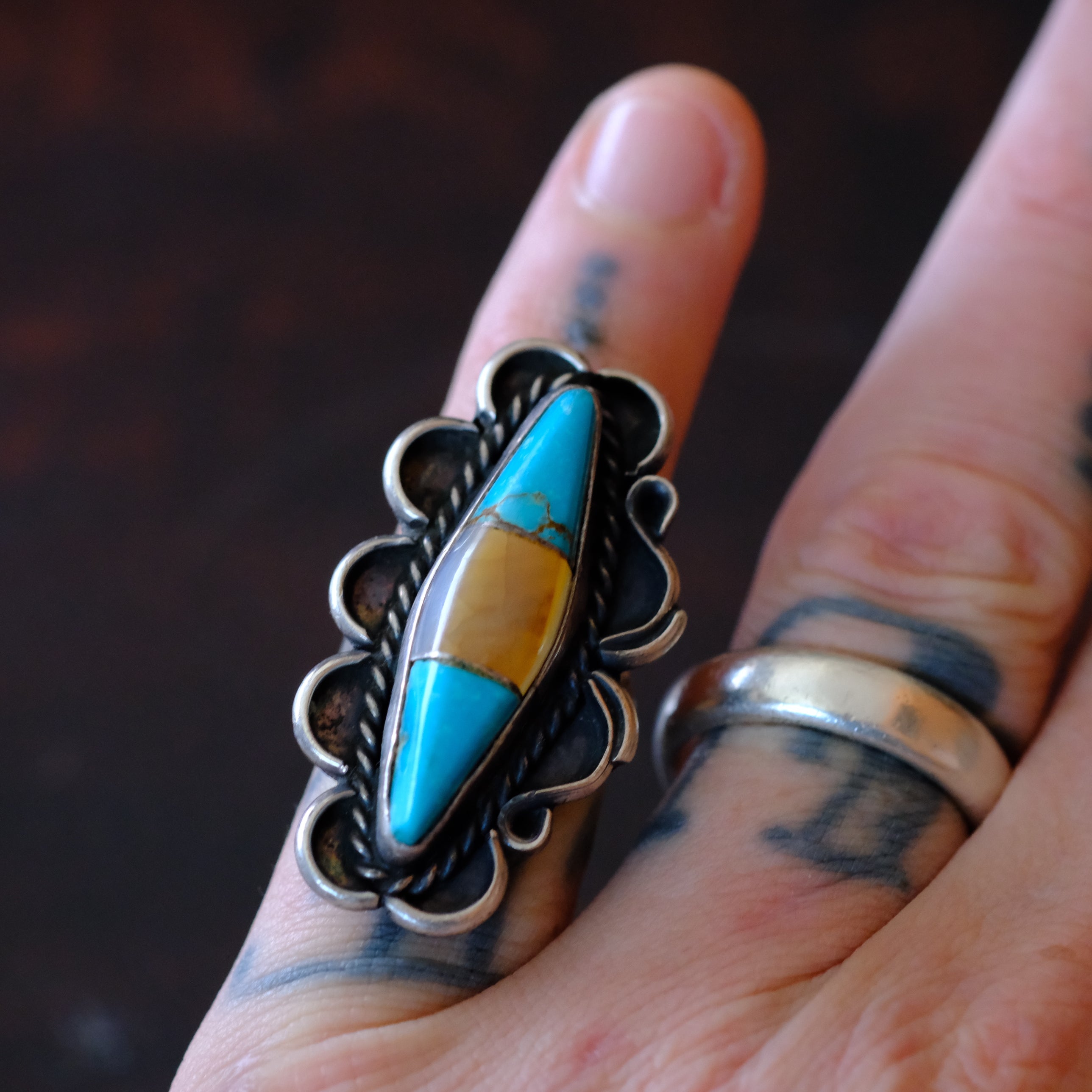 Vintage Sterling Turquoise and Mother Of Pearl Ring 4.5