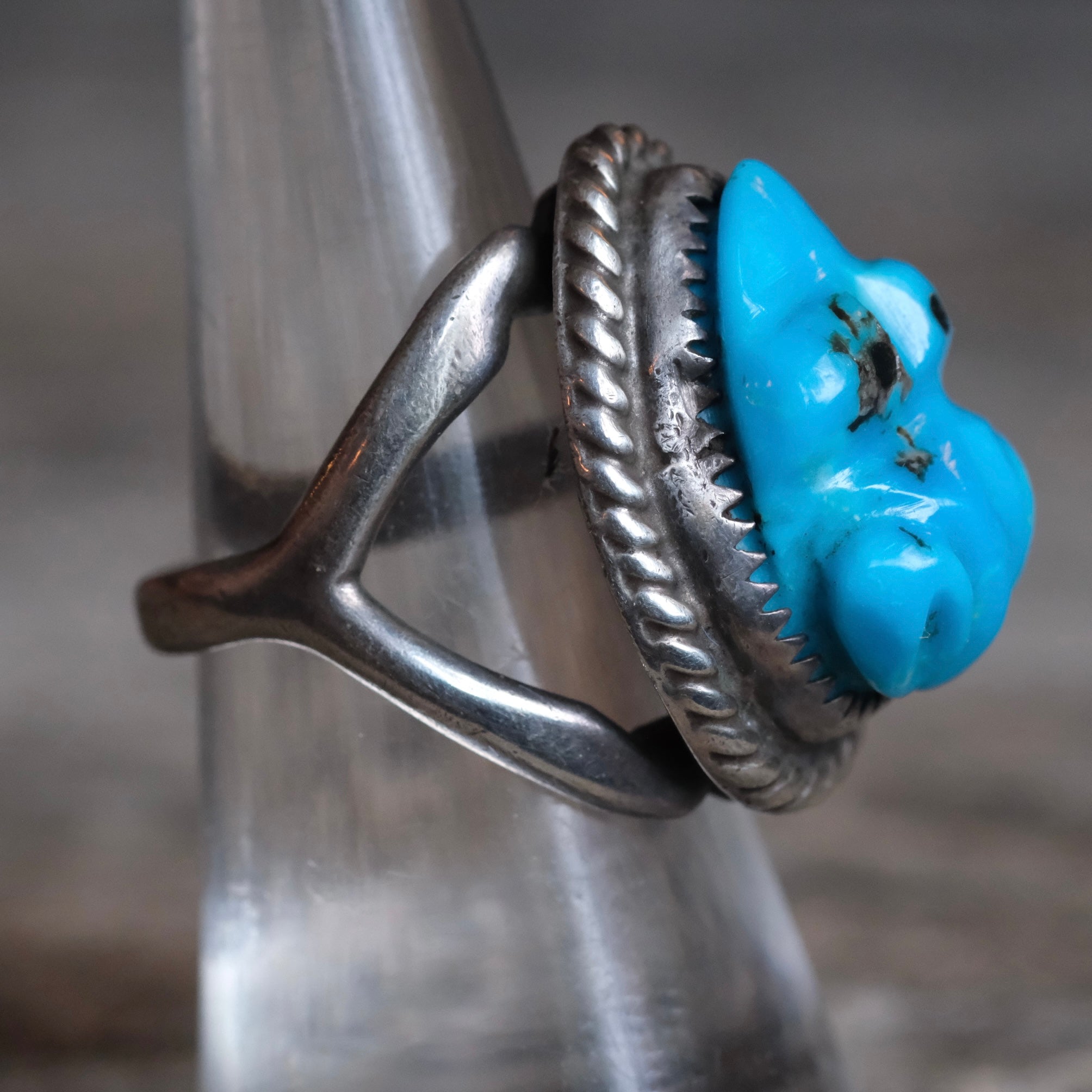 Vintage Sterling Carved Turquoise Frog Ring 7