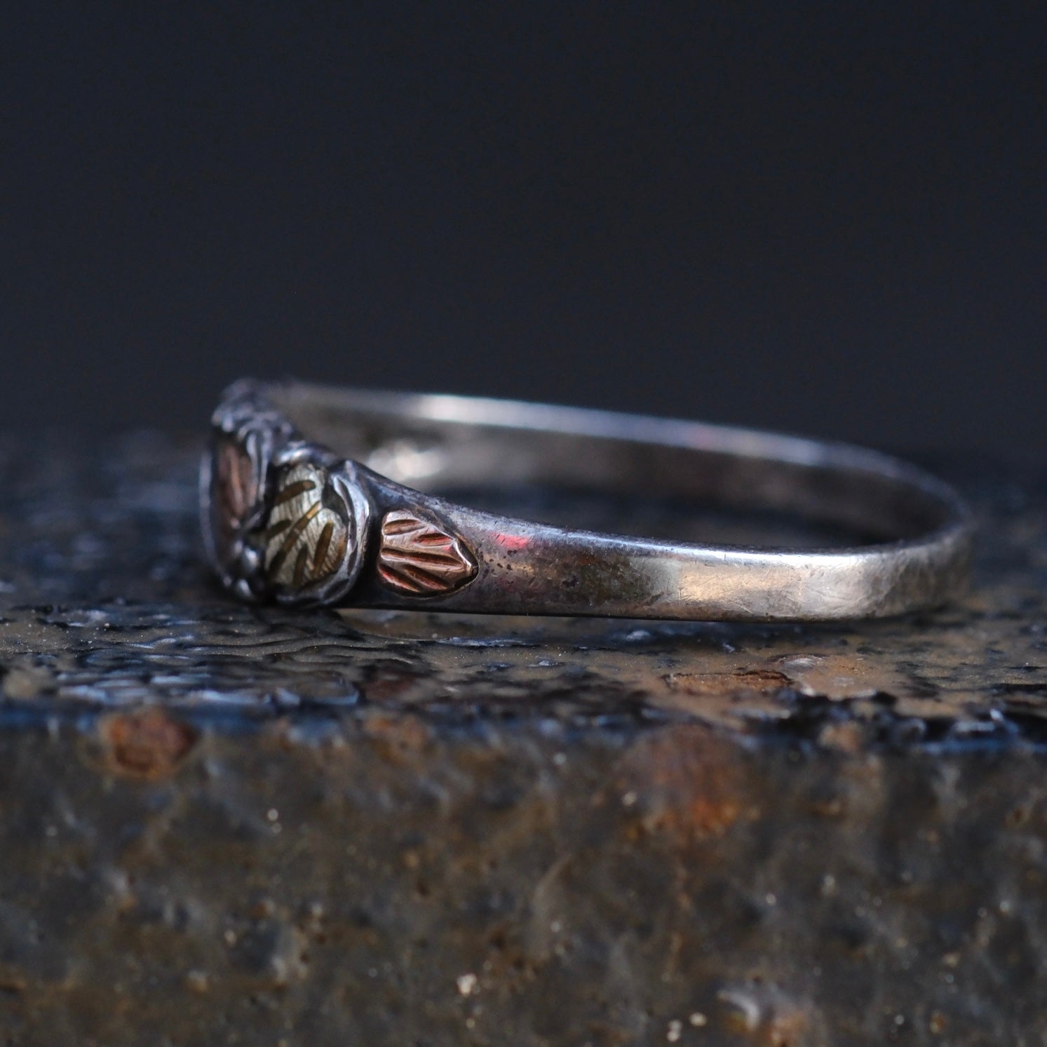 Vintage Sterling and Gold Leaf Band Ring 8.5