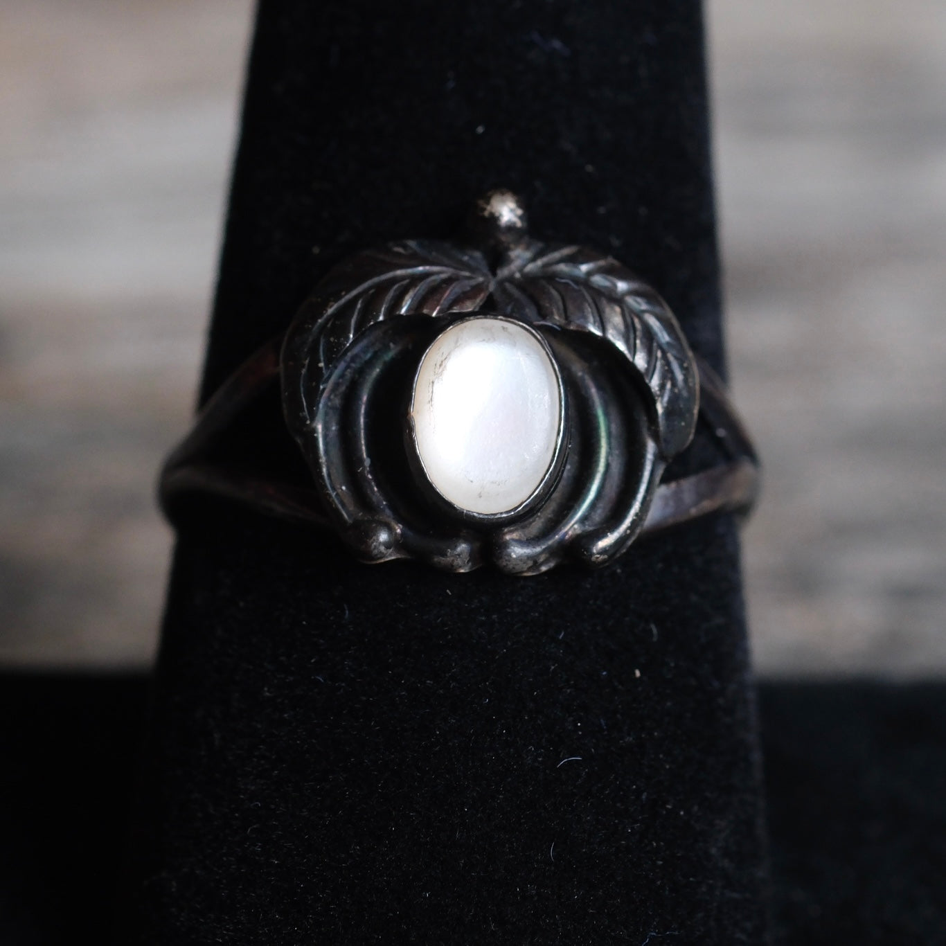 Vintage Sterling Mother Of Pearl Feather Ring 8.75