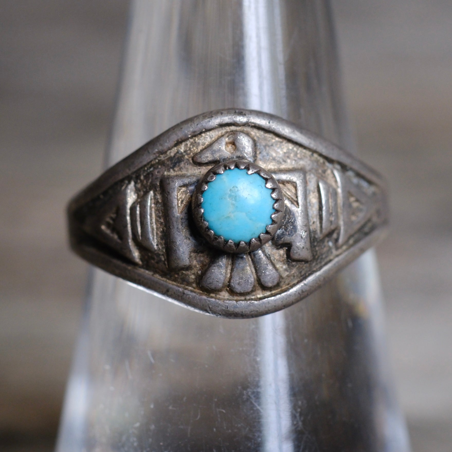 Vintage Sterling Turquoise Thunderbird Band Ring 8.25