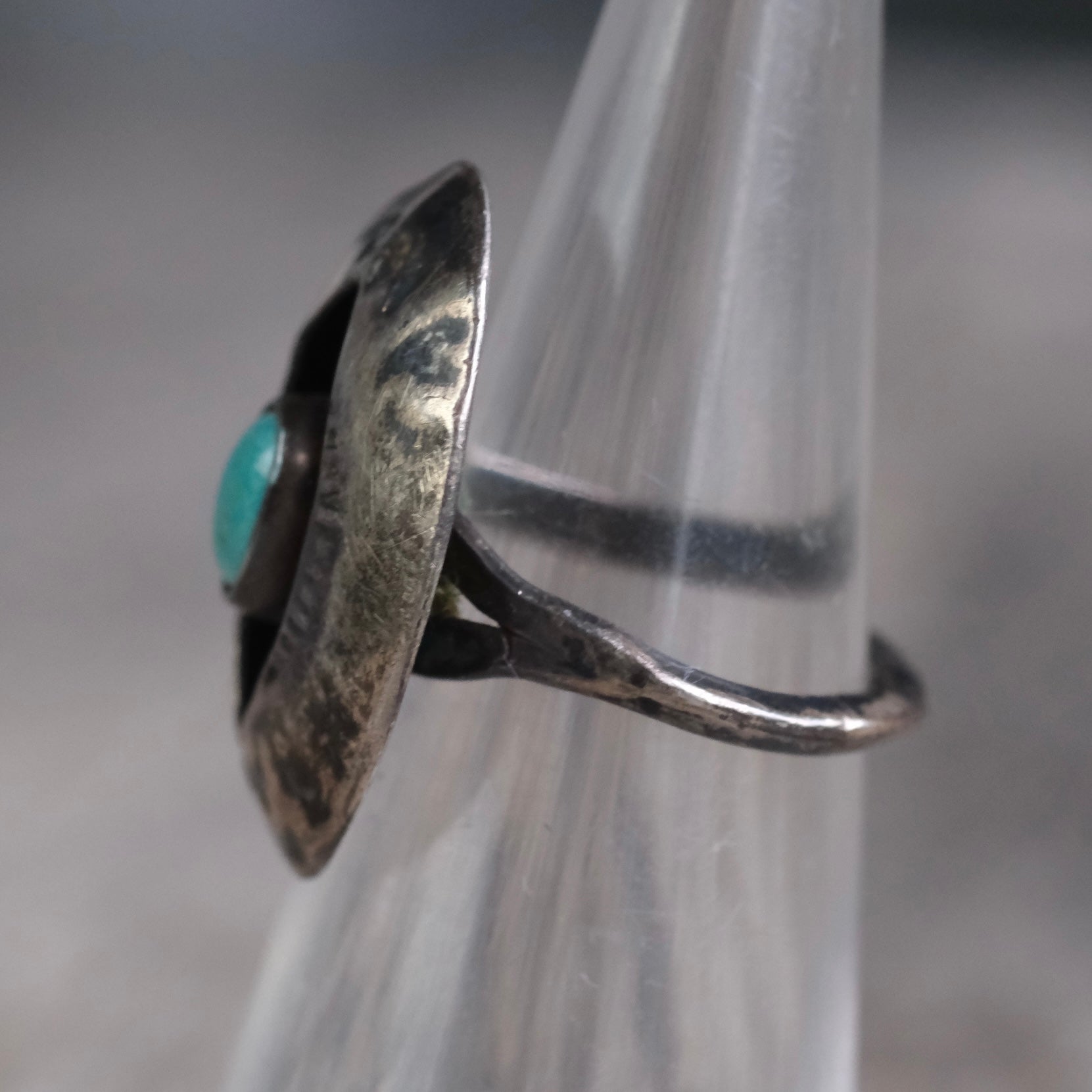 Vintage Sterling Turquoise Shadowbox Ring 4.25