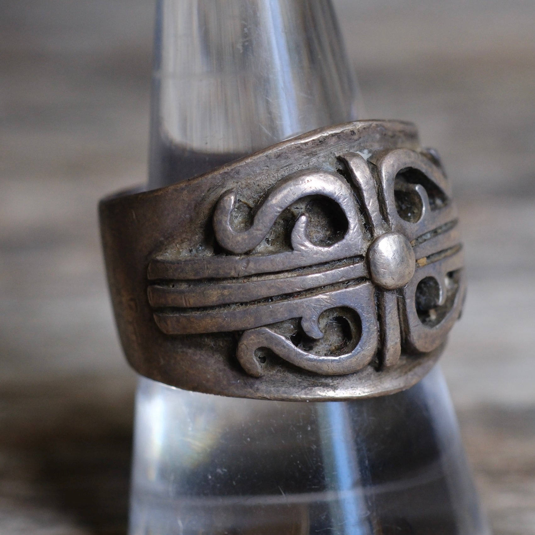 Vintage Sterling Silver Heavy Celtic Design Ring 9.25