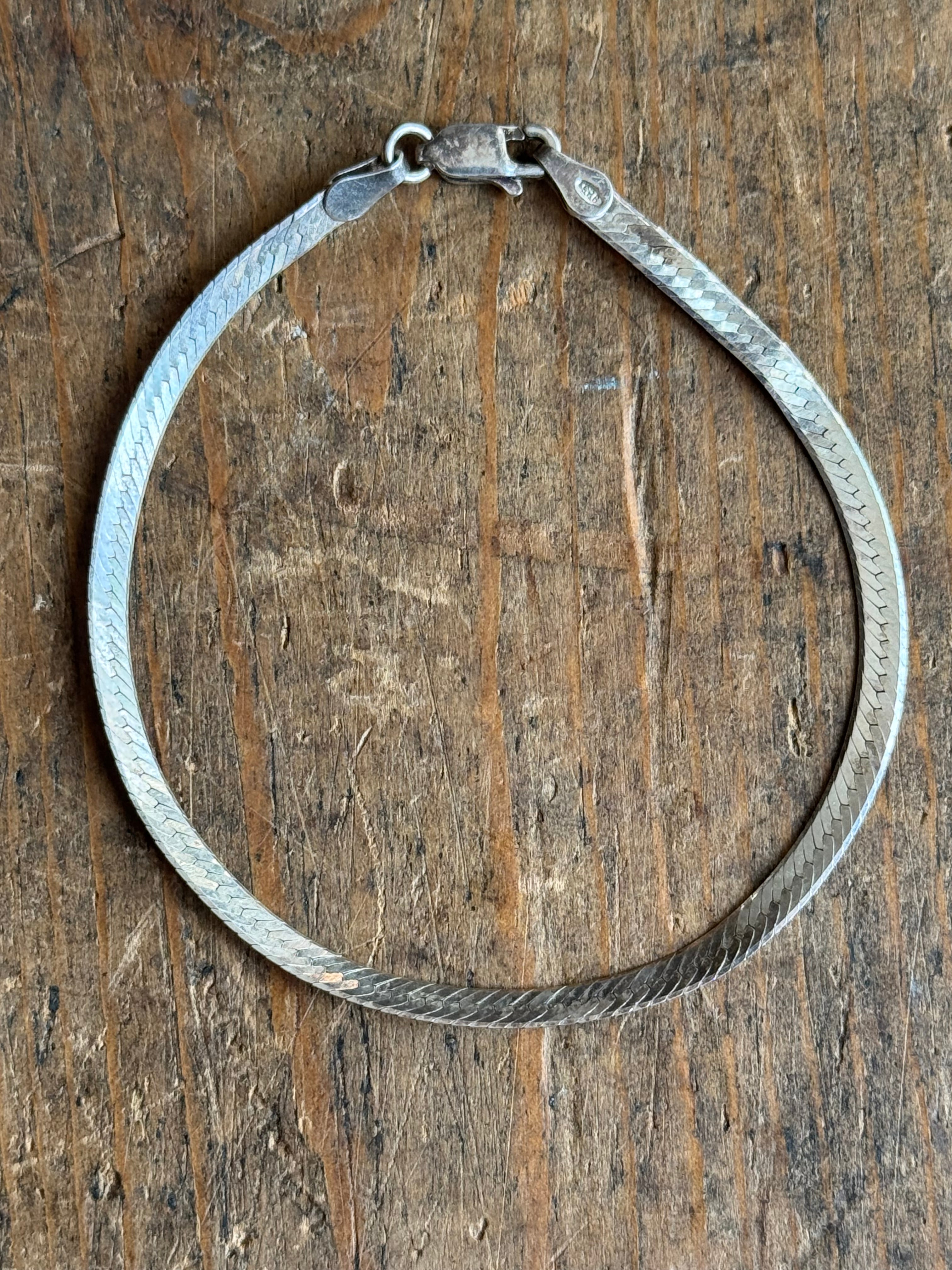 Vintage Sterling Silver 7” Herringbone Chain Bracelet