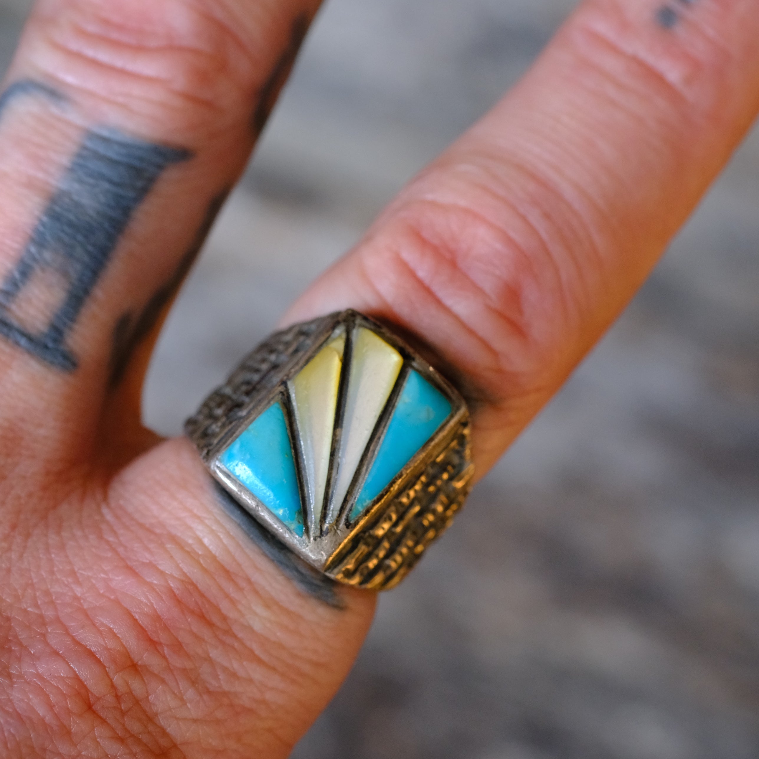 Vintage Sterling Turquoise and MOP Inlay Sunrise Ring 9
