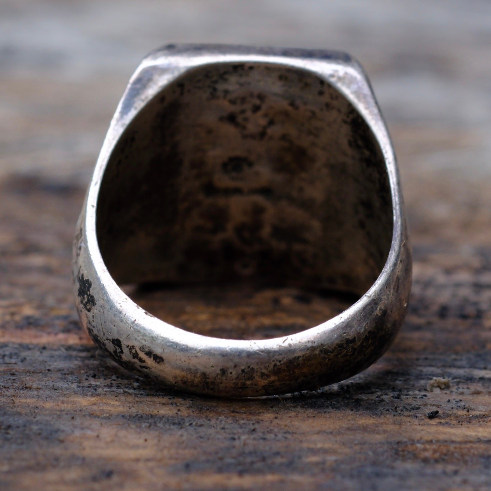 Vintage Sterling Bells Trading Post Stamped Ring 10