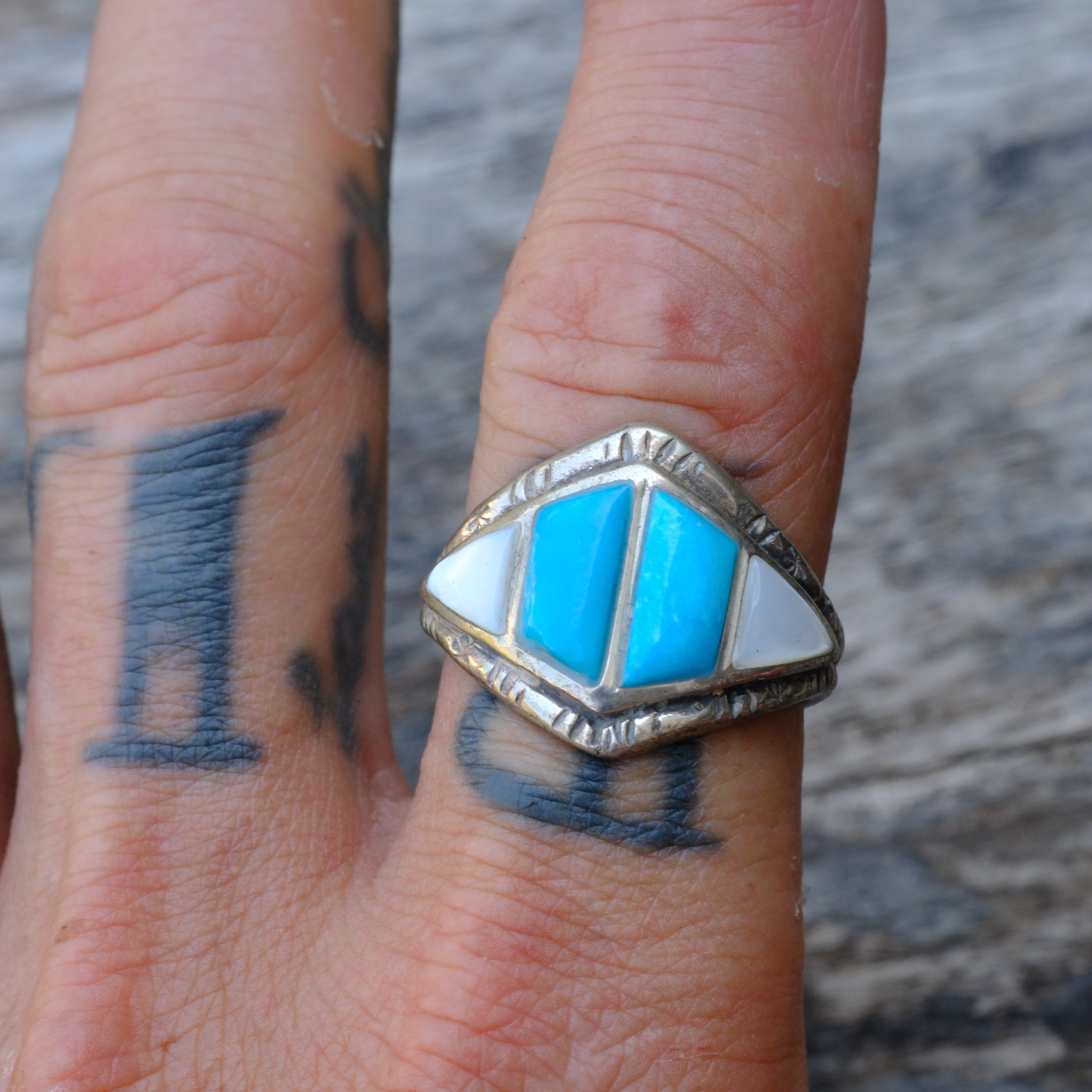 Vintage Sterling Turquoise and Mother Of Pearl Inlay Ring 10.75