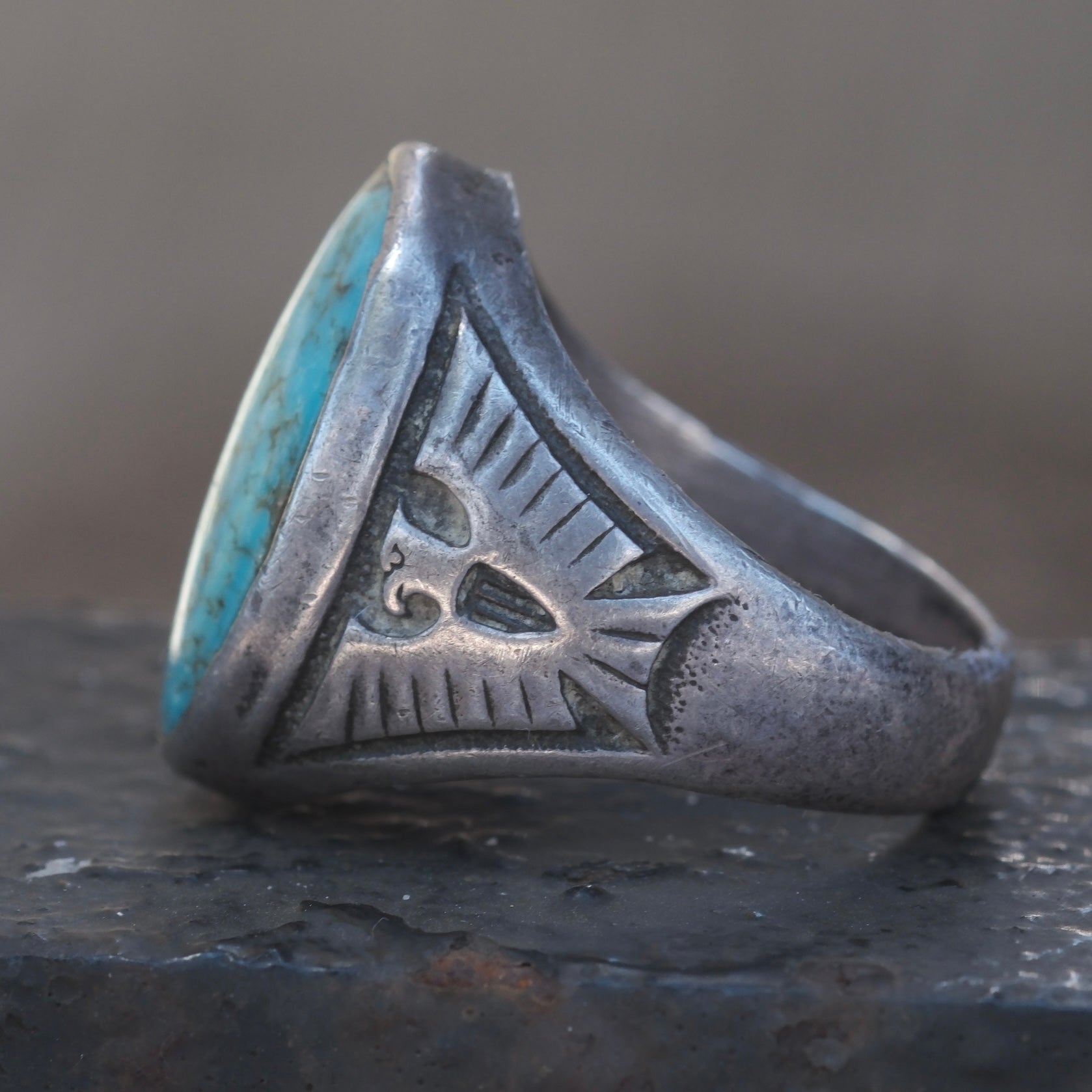 Vintage Sterling Turquoise Thunderbird Ring 8.75