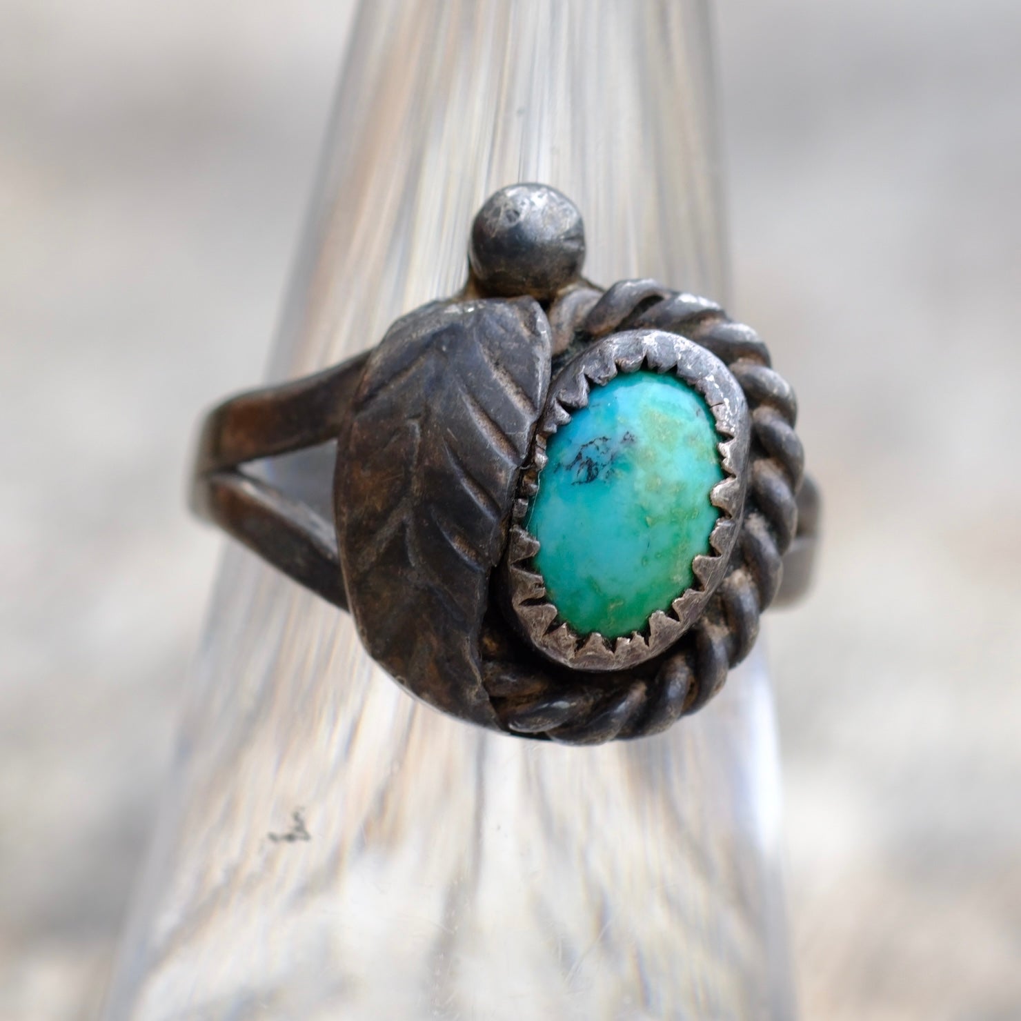 Vintage Sterling Turquoise Roper Ring 6.75