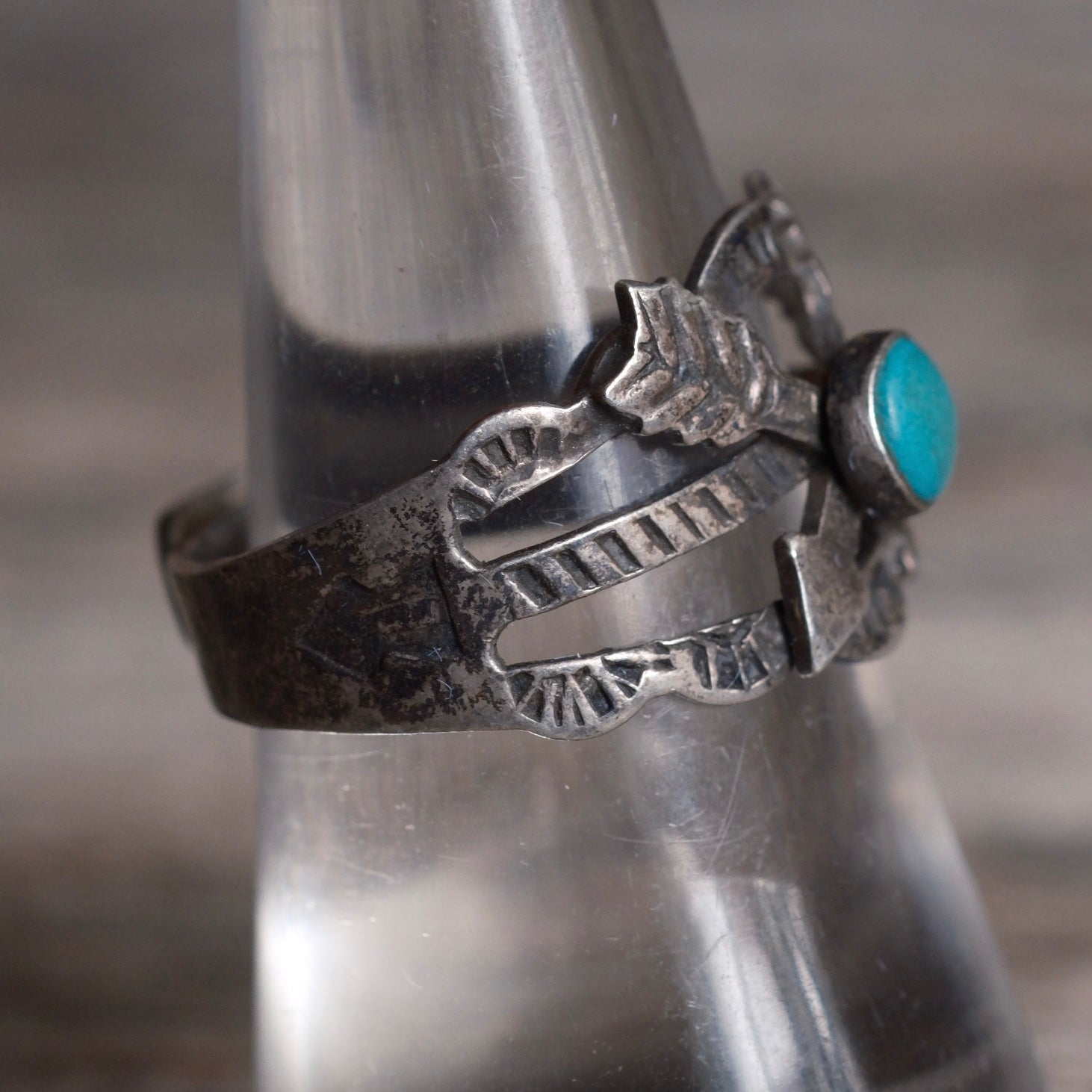 Vintage Sterling Turquoise Stamped Arrows Ring 7.5