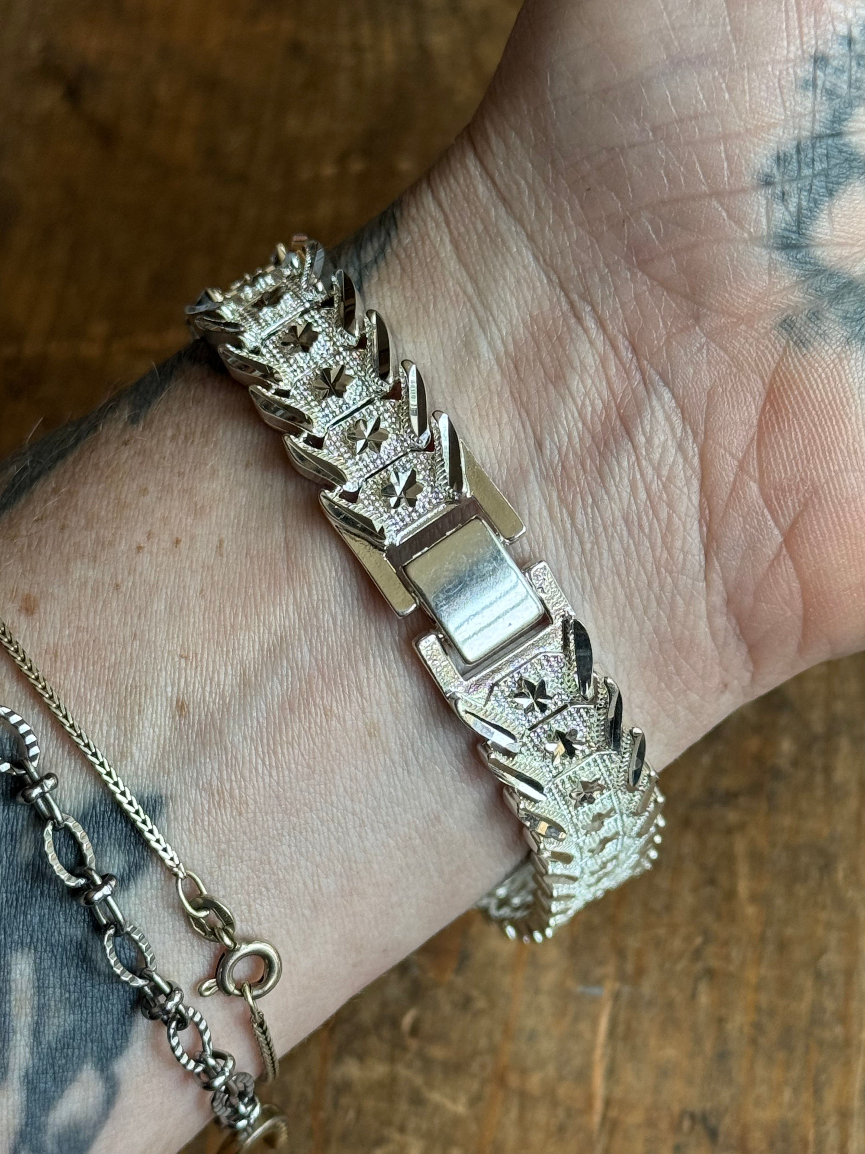 Vintage Sterling Silver 8.5” Etched Star Link Chain Bracelet