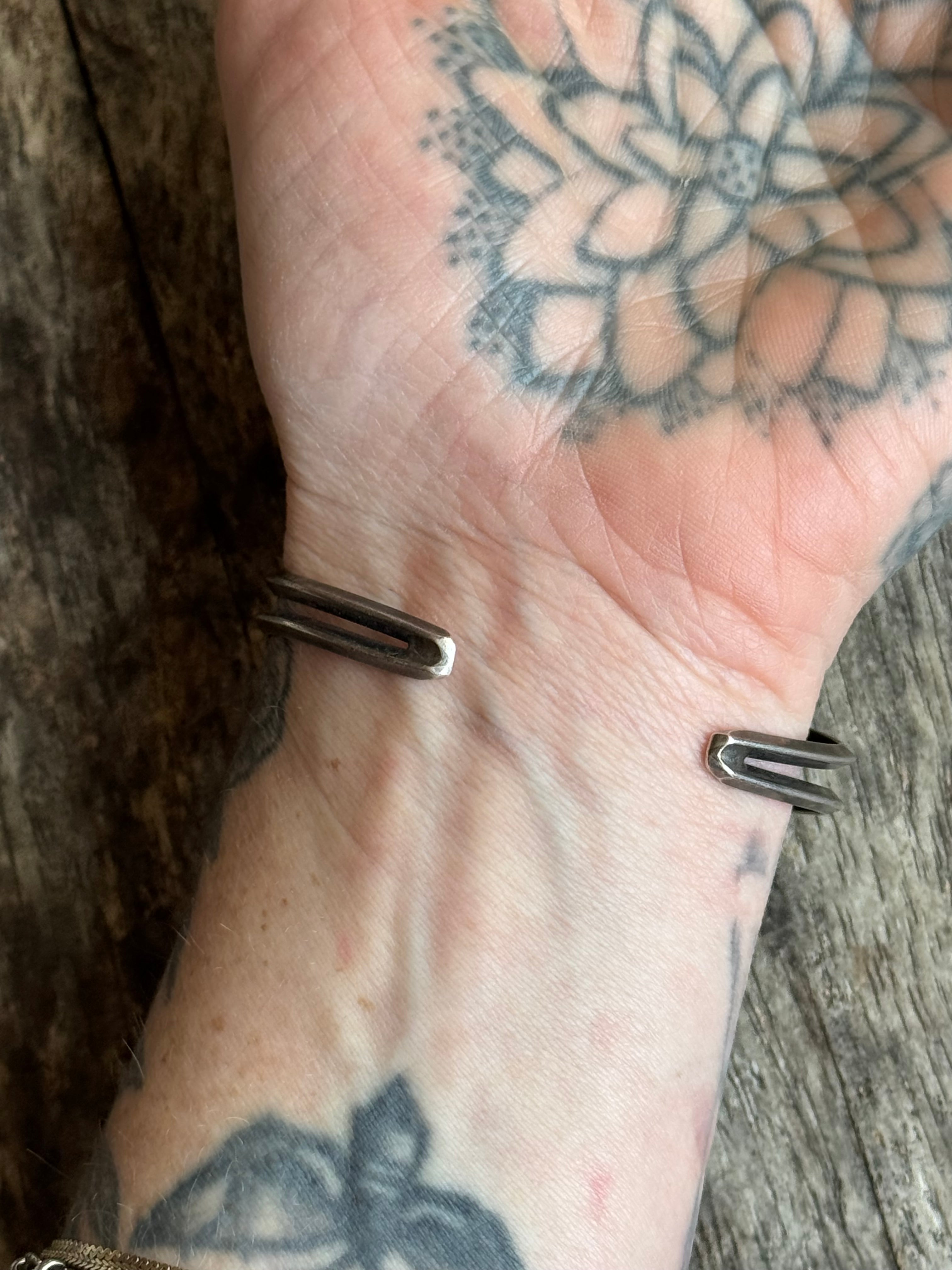 Vintage Sterling Silver Turquoise Triangle Wire Cuff