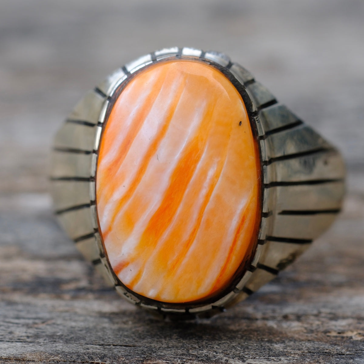 Vintage Sterling Spiny Oyster Ribbed Band Ring 12.75