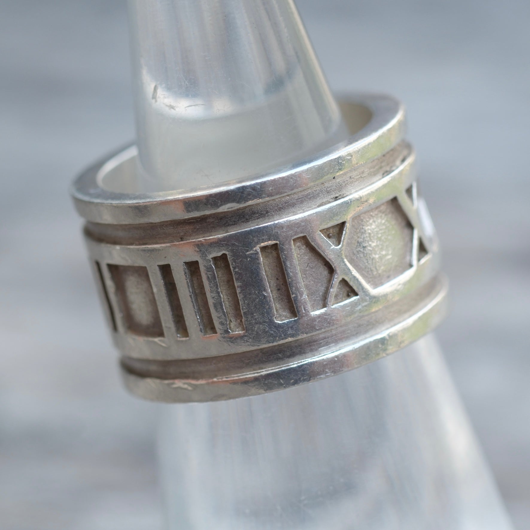 Vintage Sterling Silver Tiffanys Roman Numeral Band 4.75