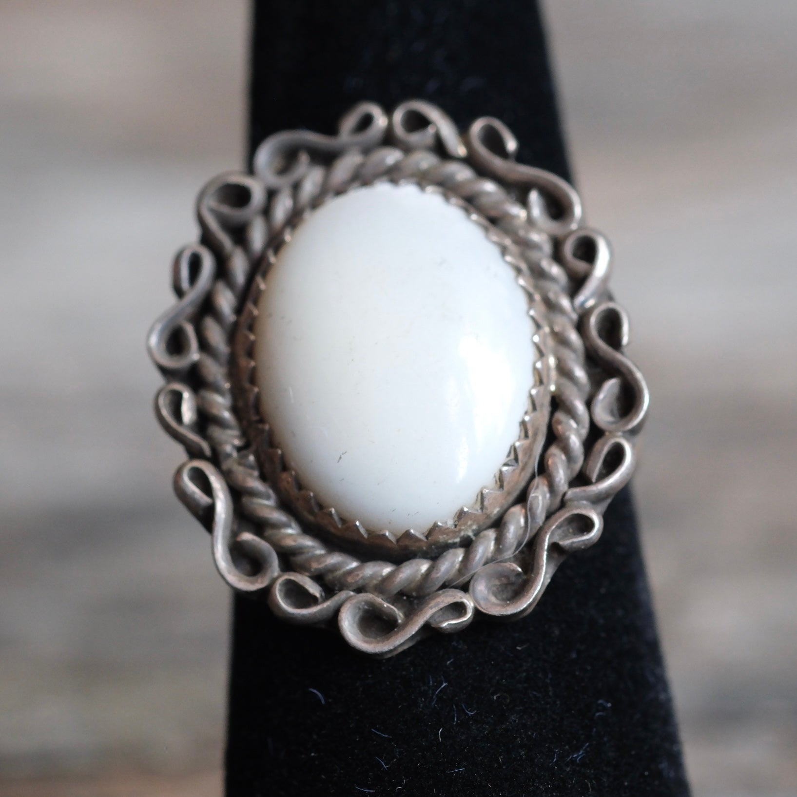 Vintage Sterling Mother Of Pearl Ring 5.75